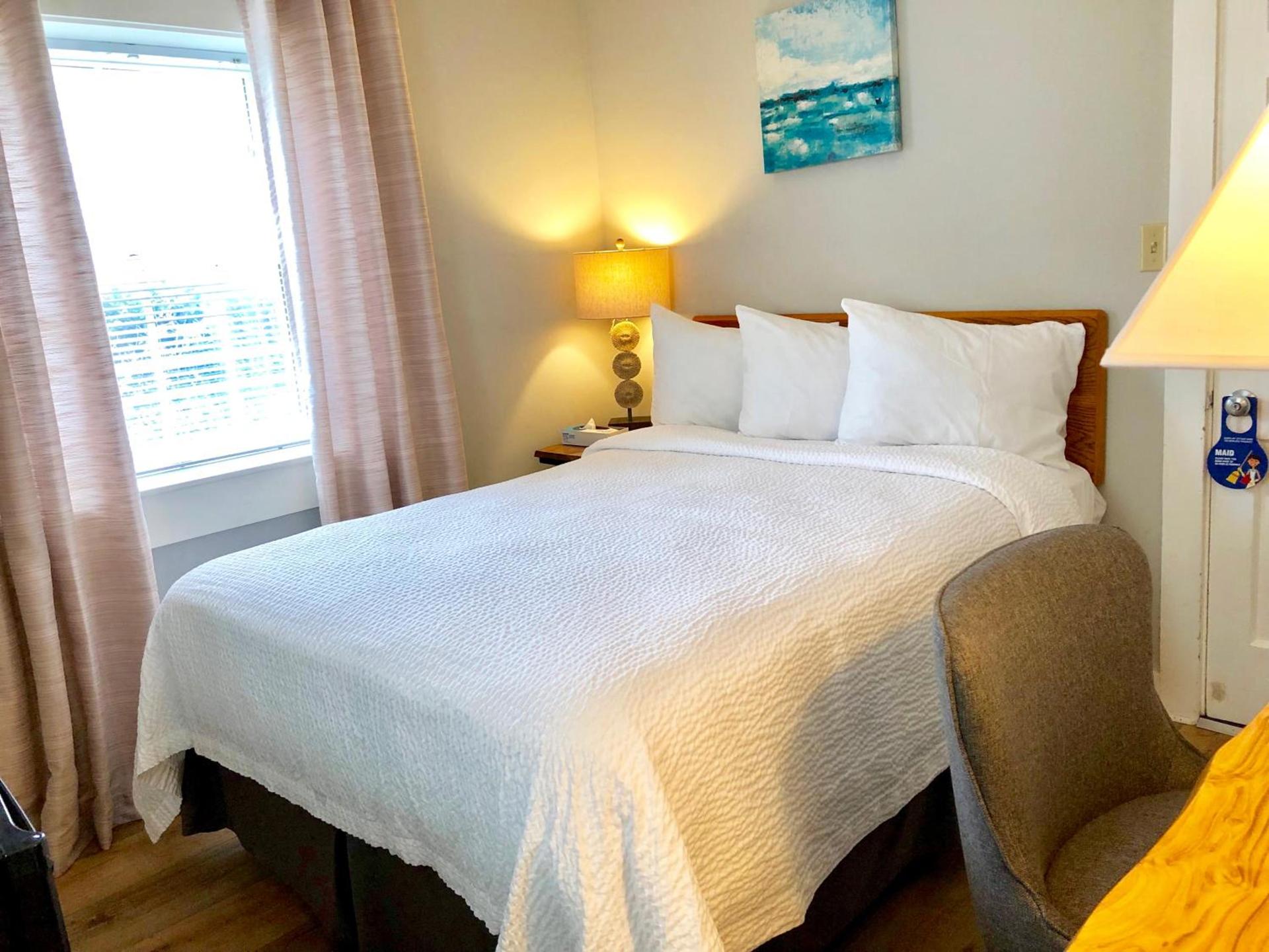 Hyannis Inn photo 71