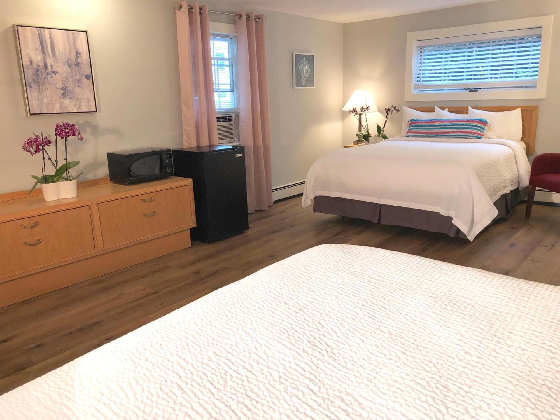 Hyannis Inn photo 57