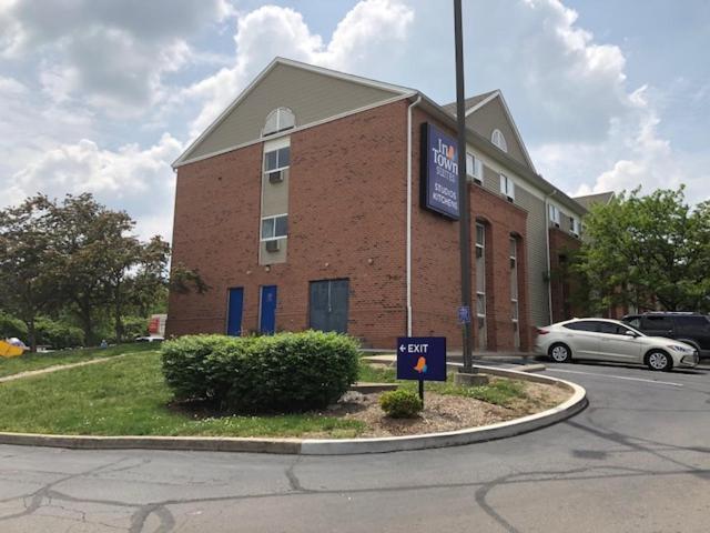 InTown Suites Extended Stay Cincinnati OH - Colerain photo 1