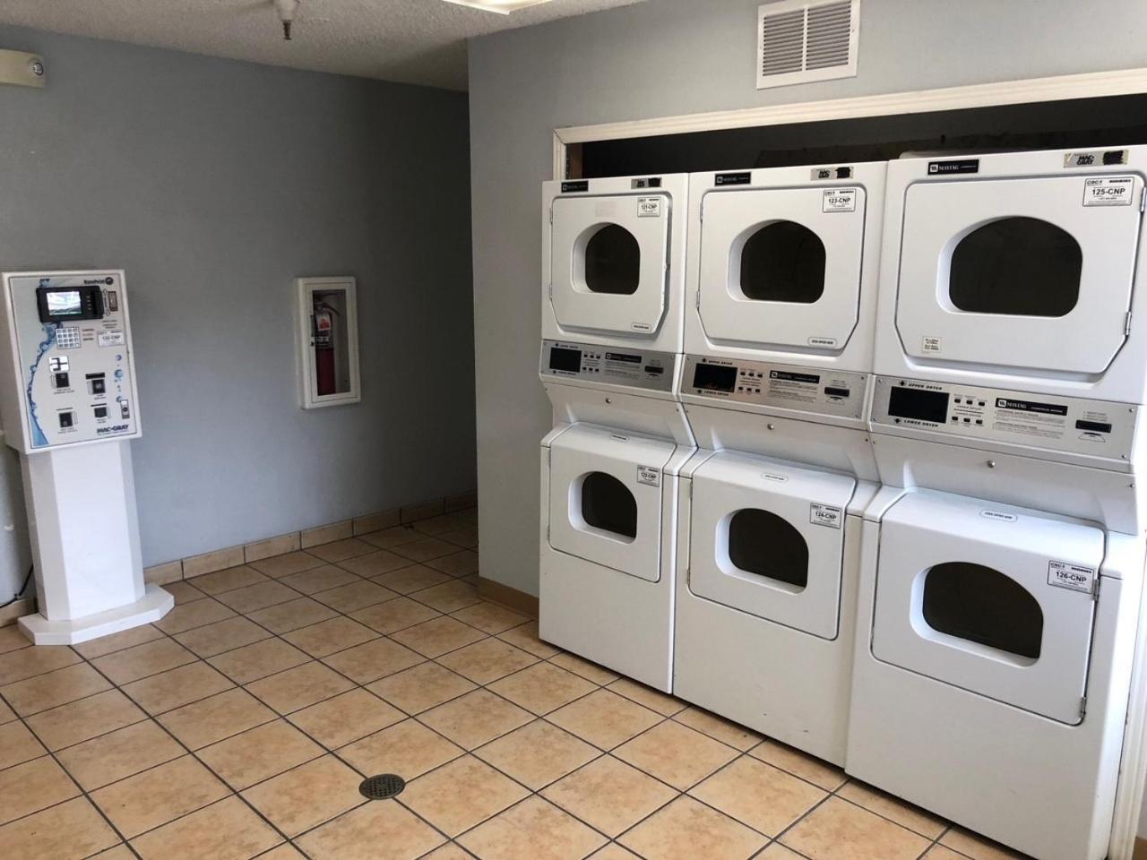 InTown Suites Extended Stay Salt Lake City UT - Midvale photo 6