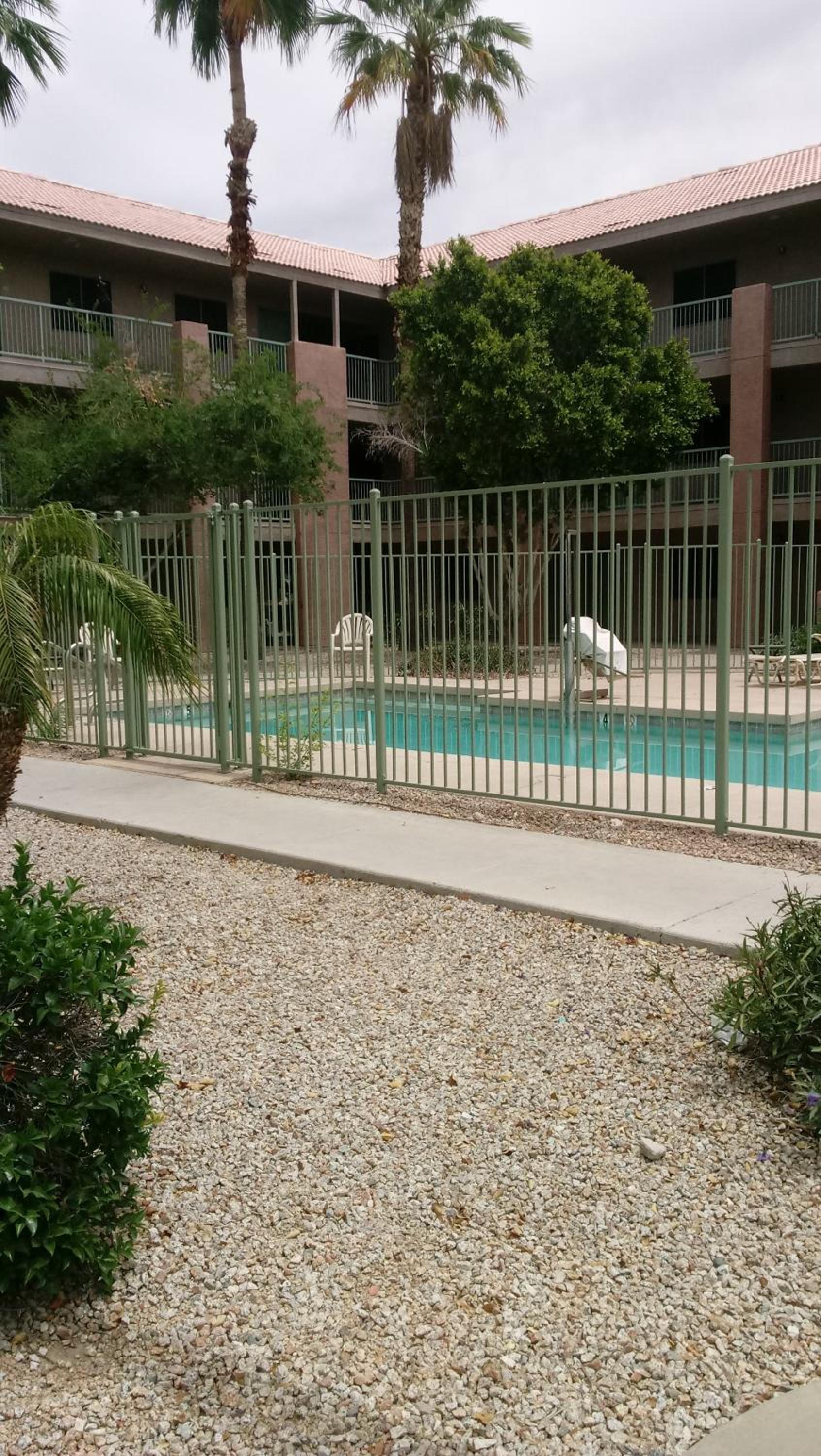InTown Suites Extended Stay Phoenix AZ - Gilbert photo 4
