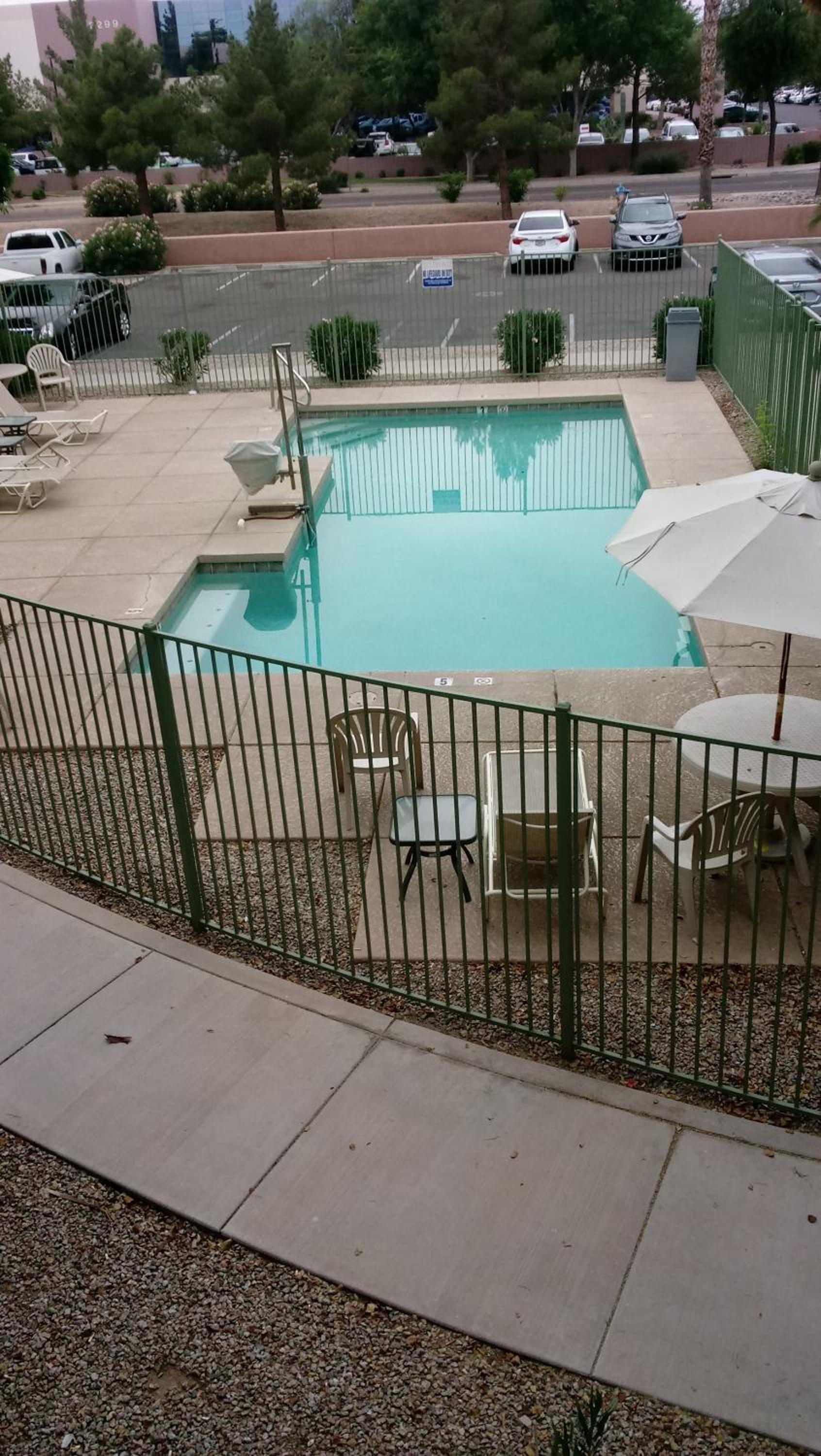 InTown Suites Extended Stay Phoenix AZ - Gilbert photo 2