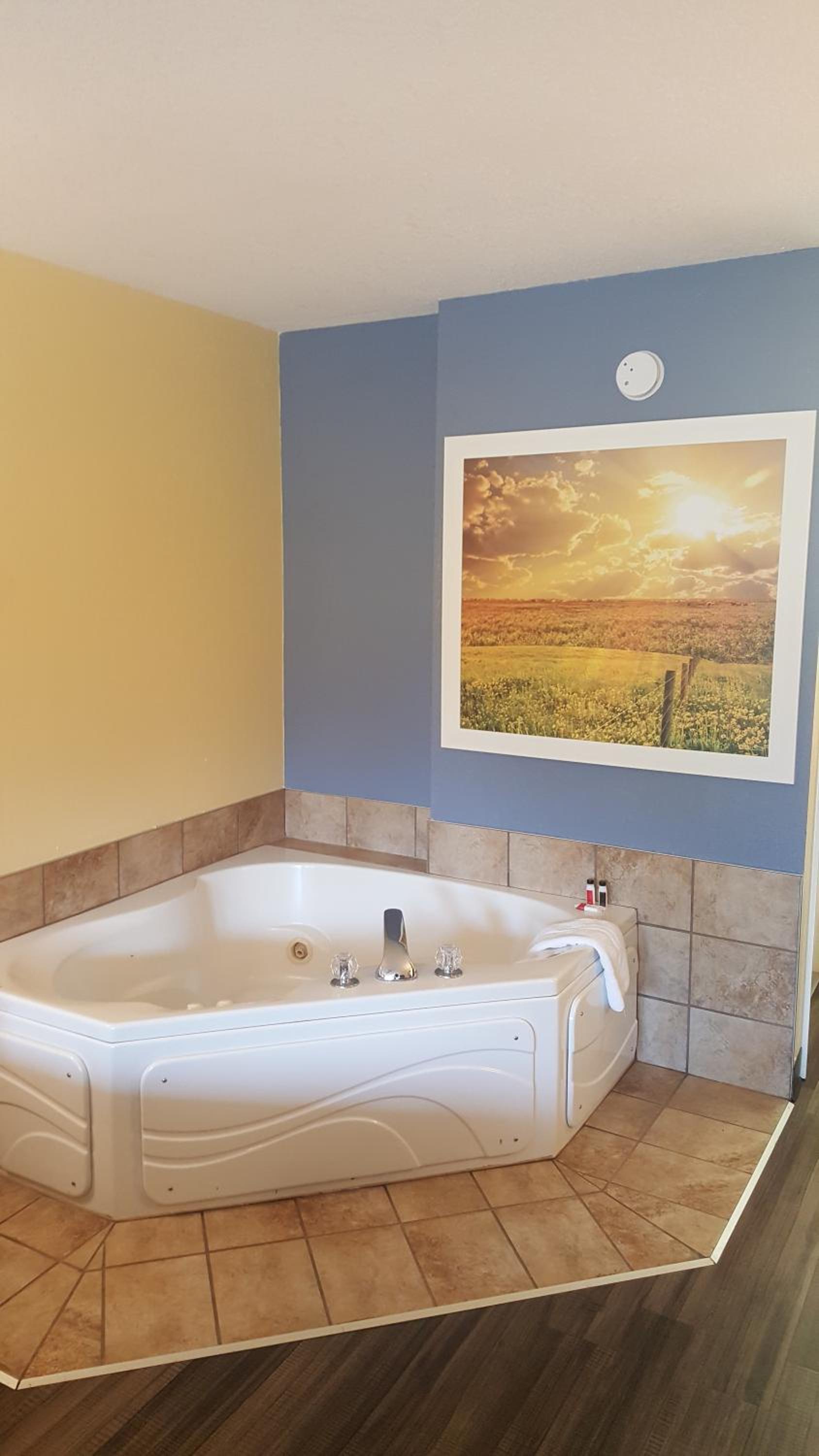 Days Inn by Wyndham Trenton photo 24
