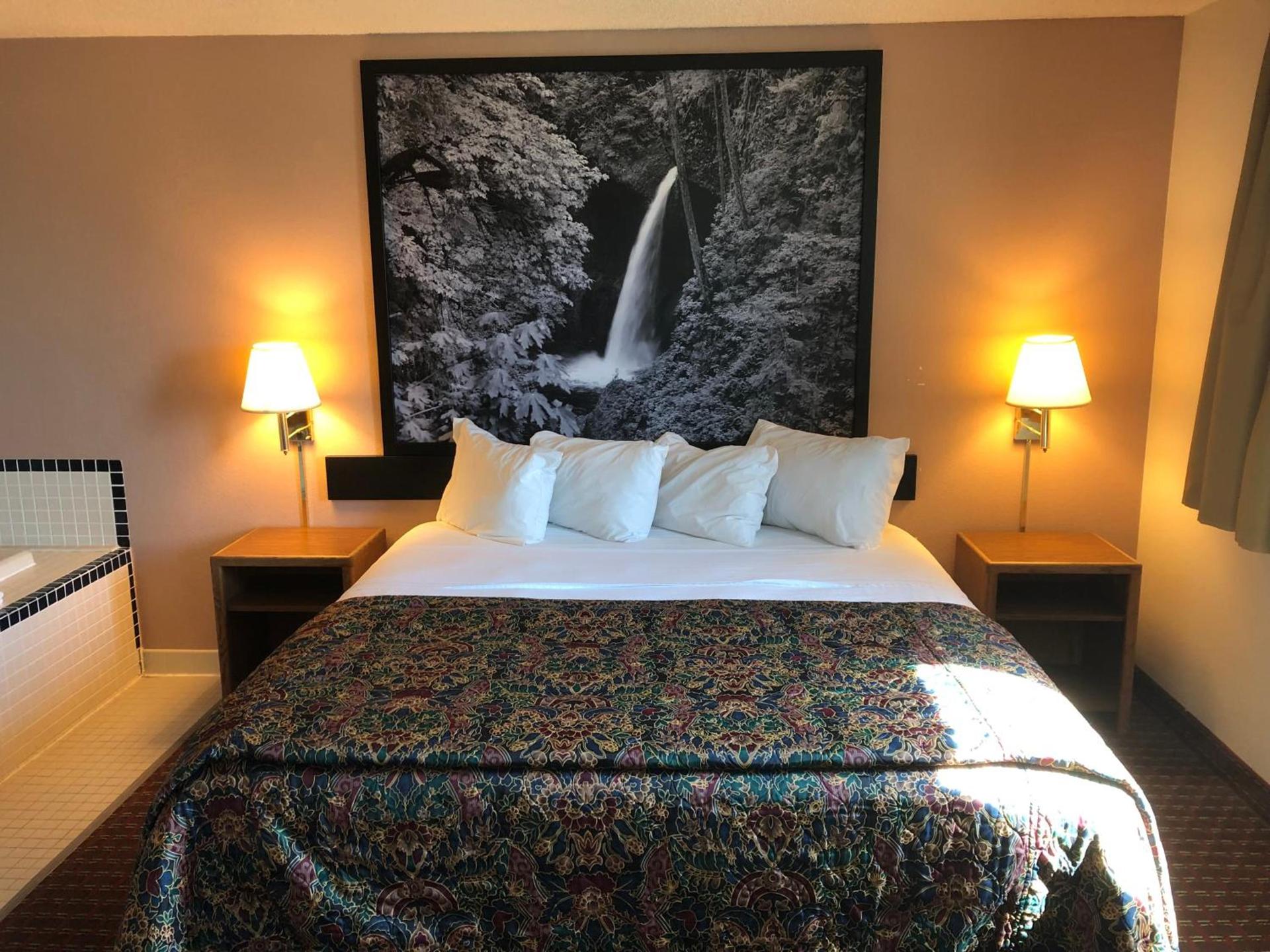 Super 8 by Wyndham Pendleton photo 40