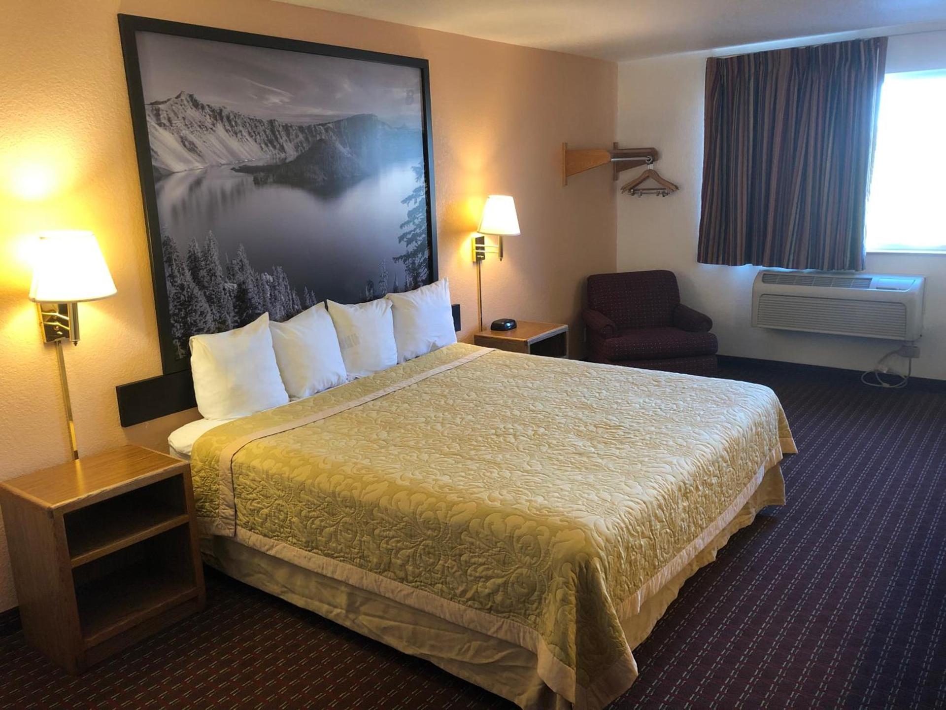 Super 8 by Wyndham The Dalles OR photo 35