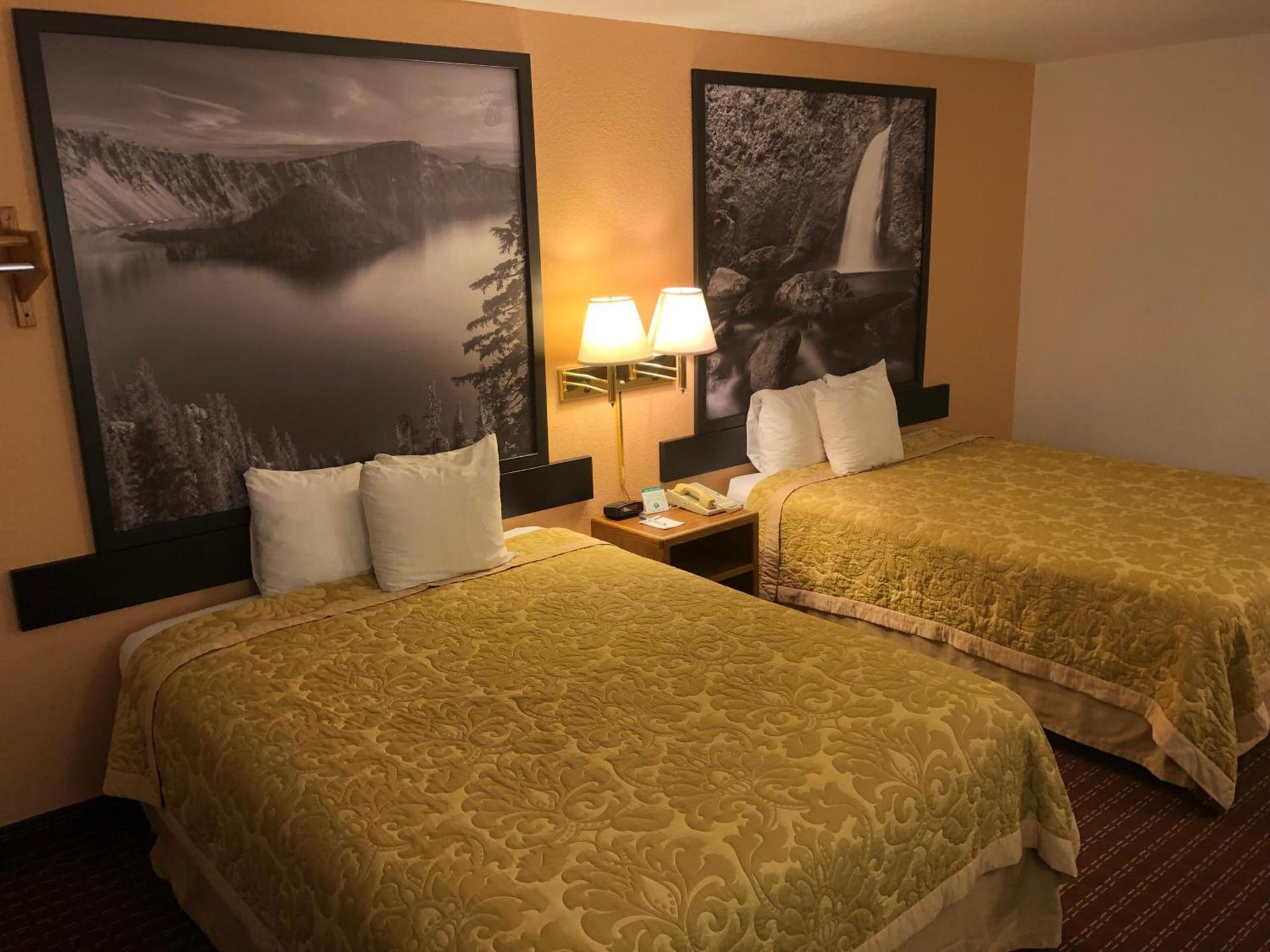 Super 8 by Wyndham The Dalles OR photo 37