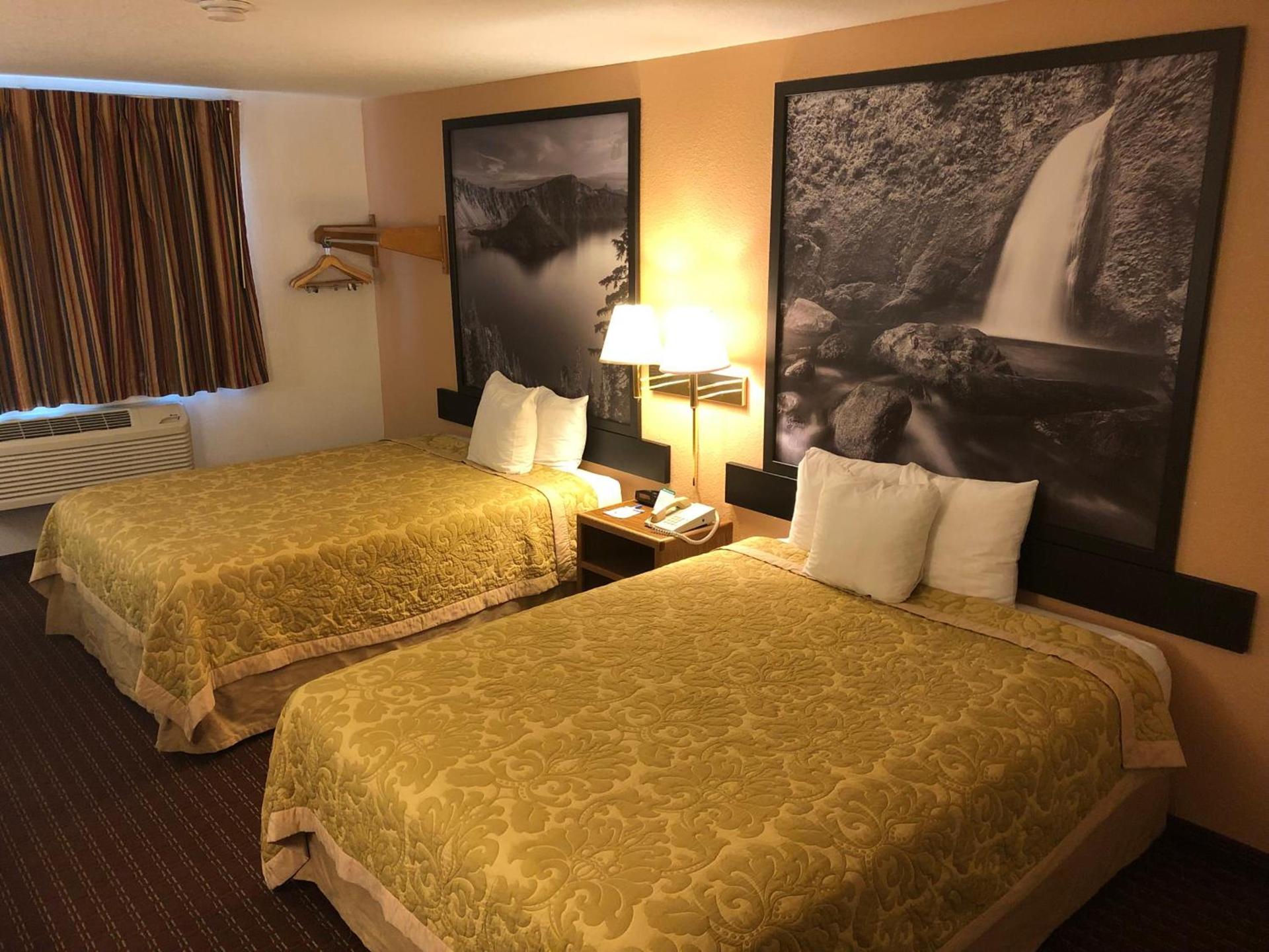 Super 8 by Wyndham The Dalles OR photo 38