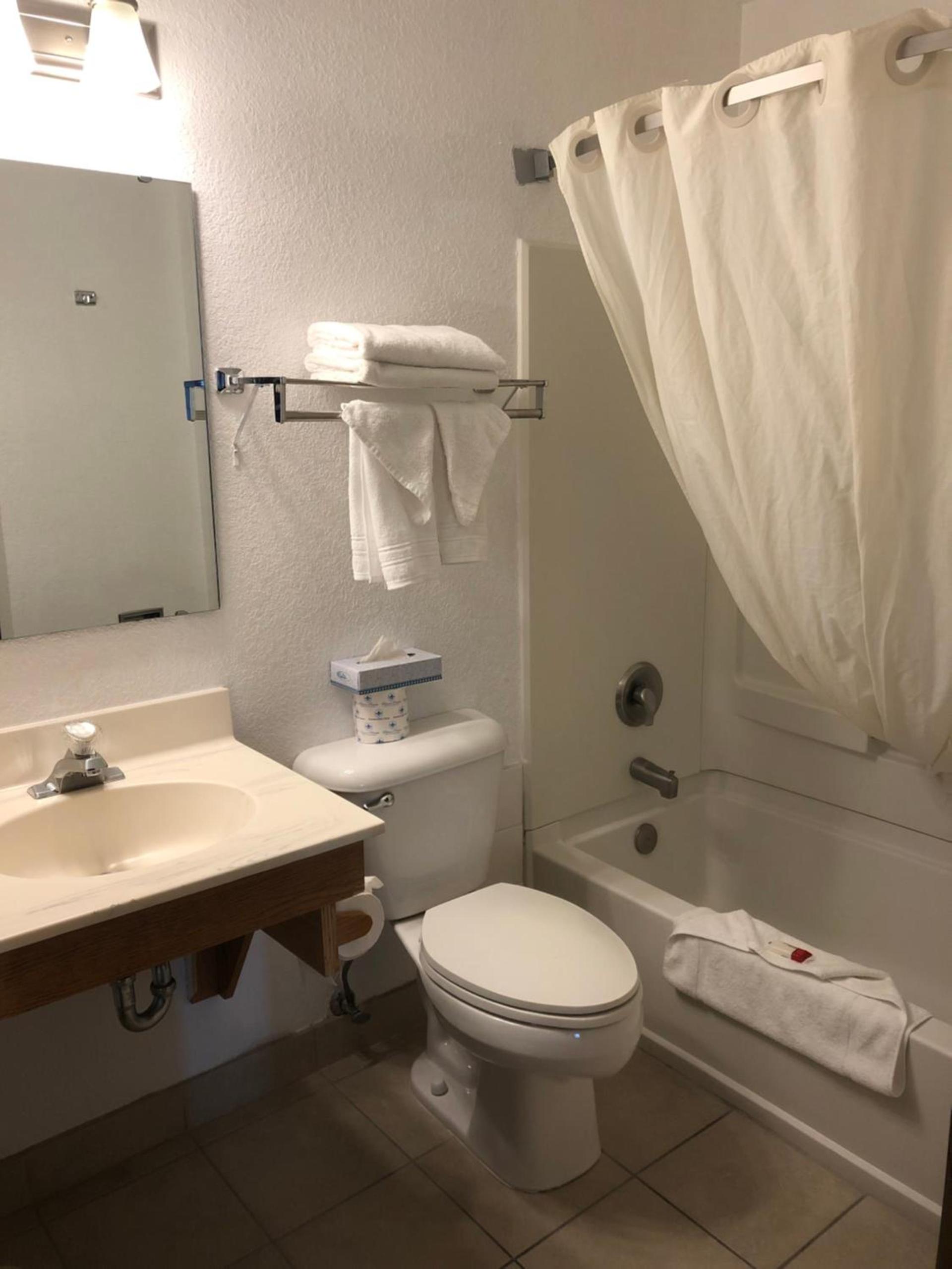 Super 8 by Wyndham The Dalles OR photo 40