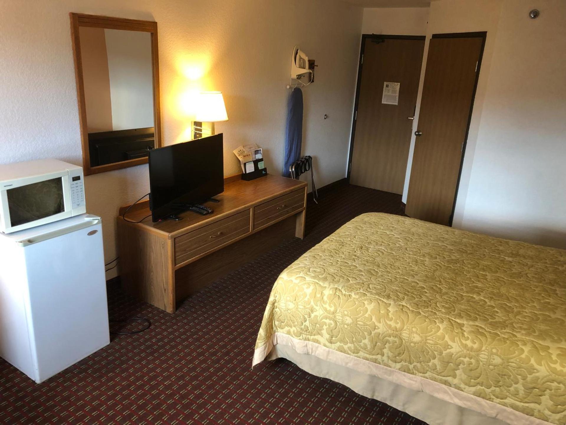 Super 8 by Wyndham The Dalles OR photo 41