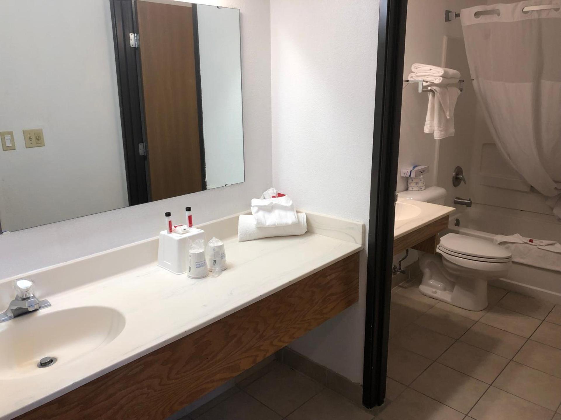 Super 8 by Wyndham The Dalles OR photo 45