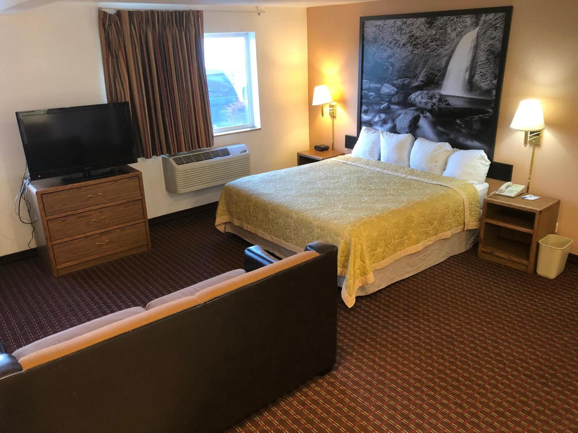 Super 8 by Wyndham The Dalles OR photo 46