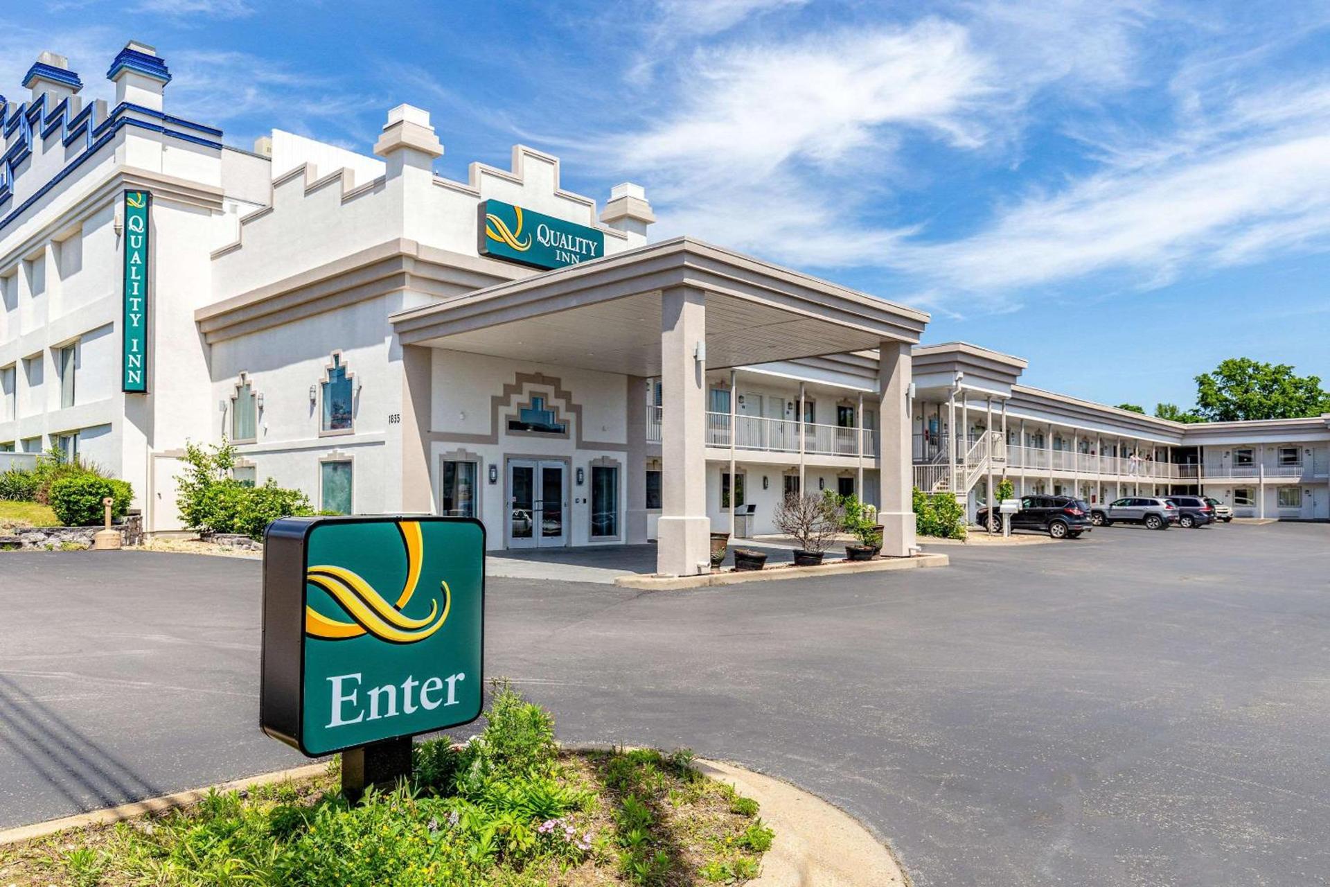 Quality Inn Branson - Hwy 76 Central photo 1
