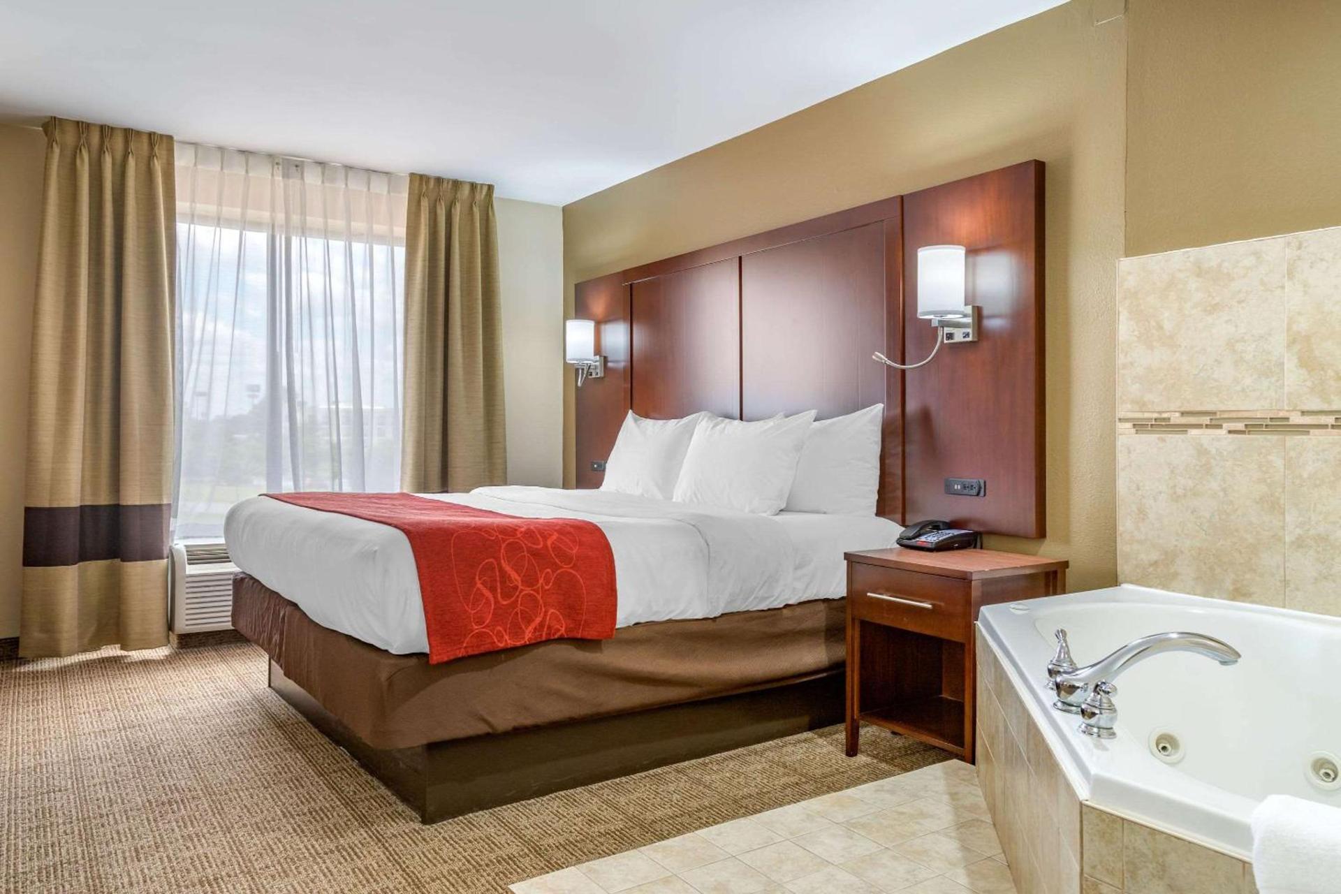 Comfort Suites Savannah Gateway I-95 photo 15