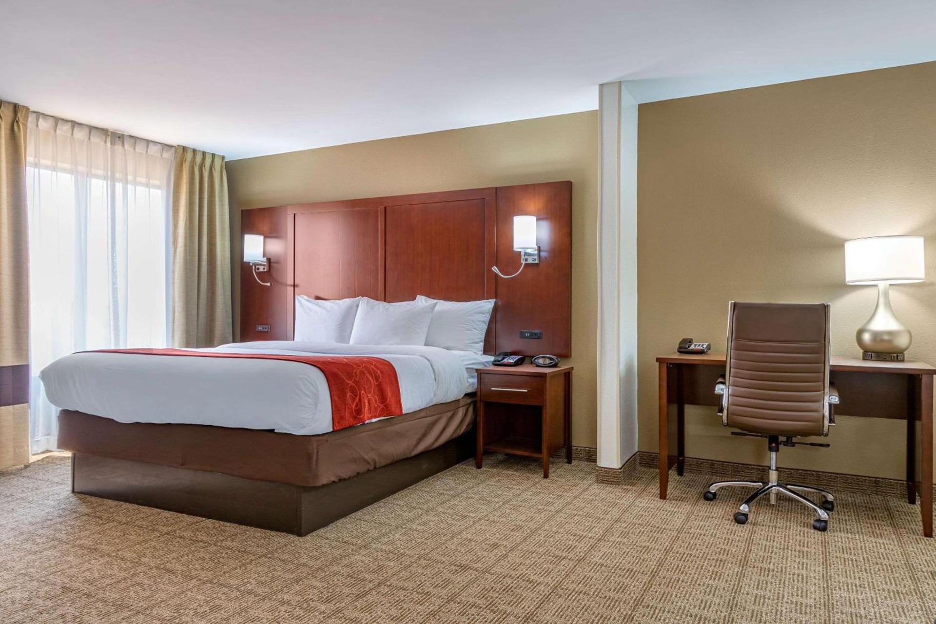 Comfort Suites Savannah Gateway I-95 photo 19