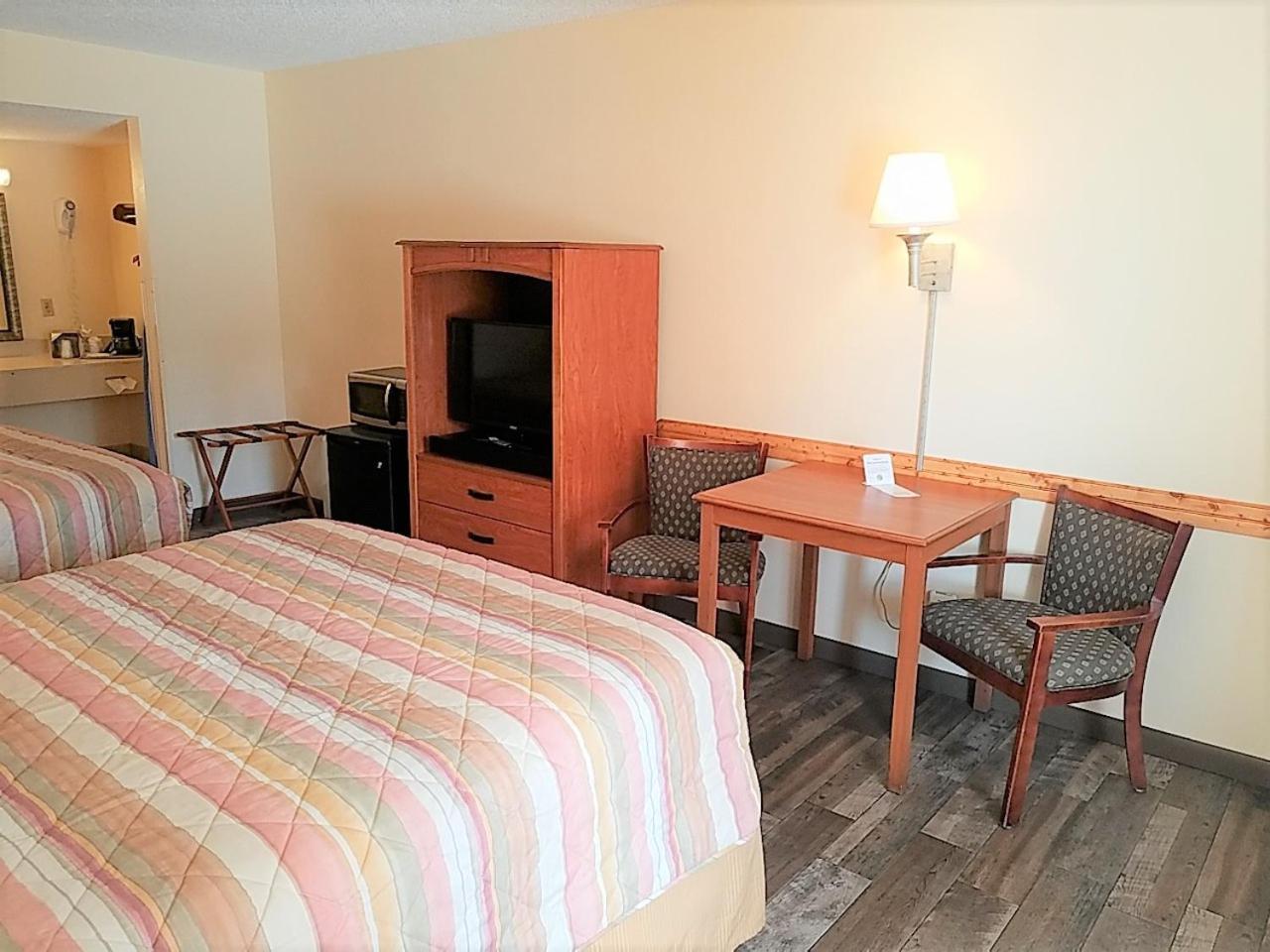 Americas Best Value Inn Ocean Inn photo 8