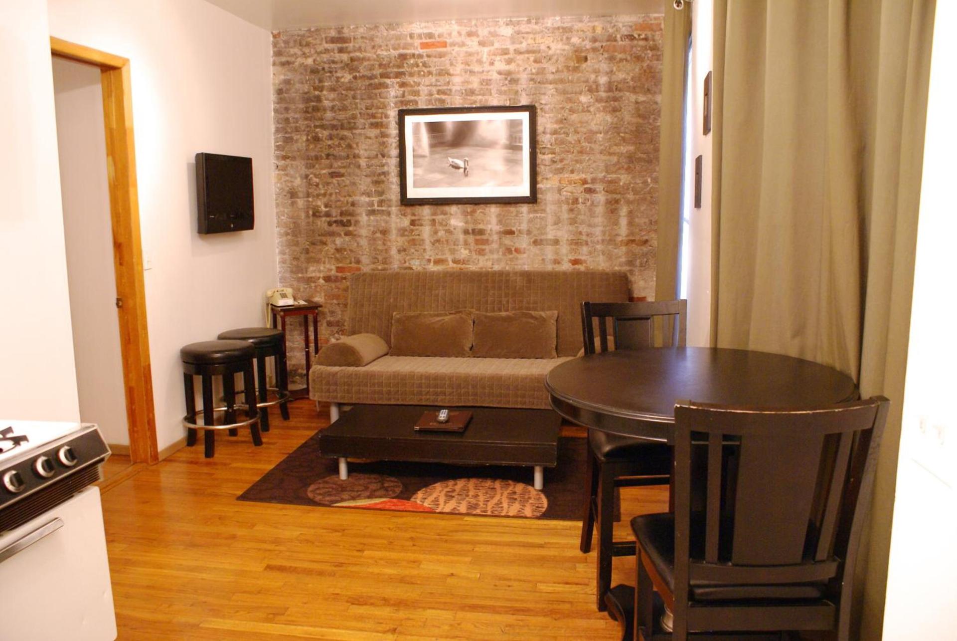 Off SoHo Suites Hotel photo 14