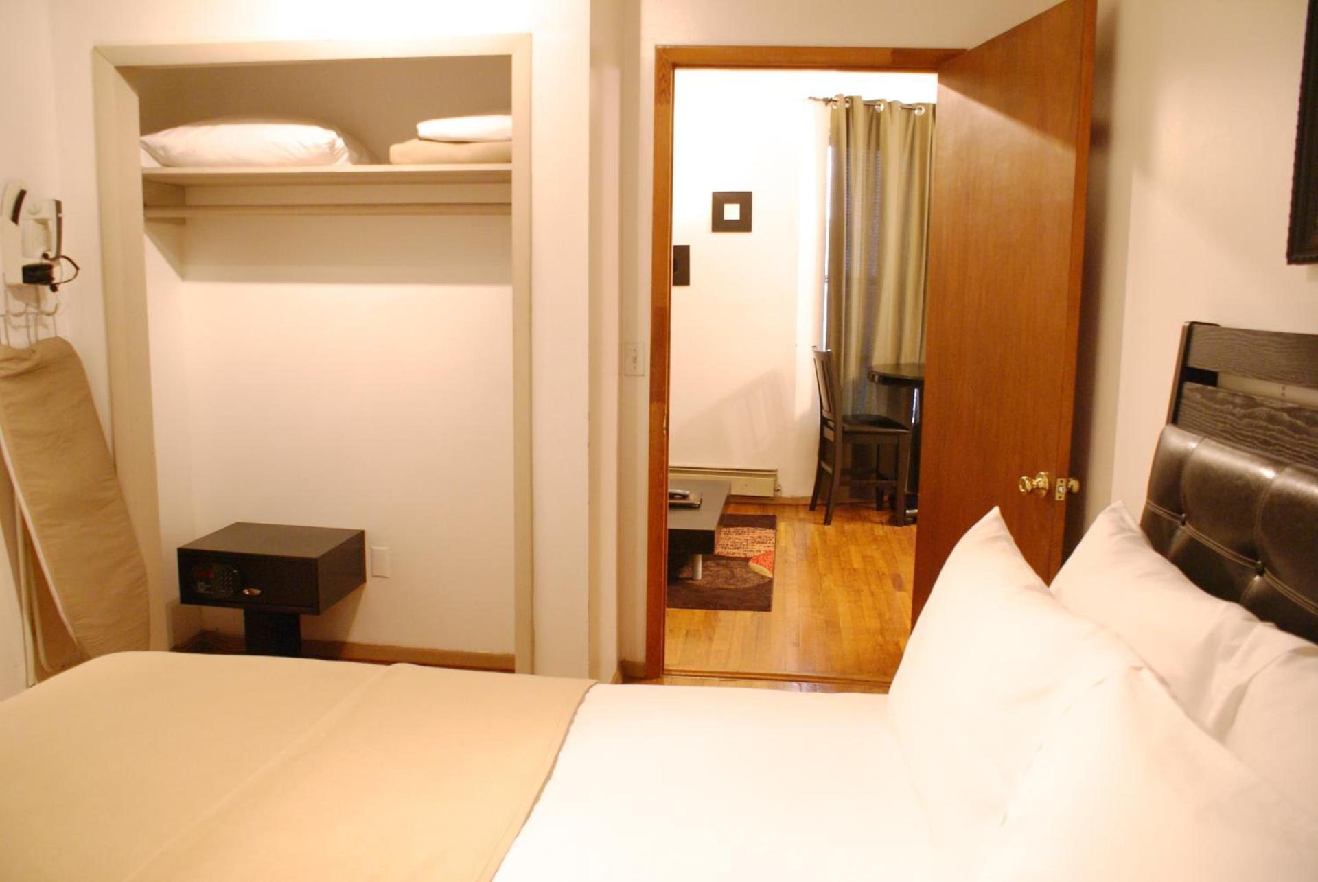 Off SoHo Suites Hotel photo 22