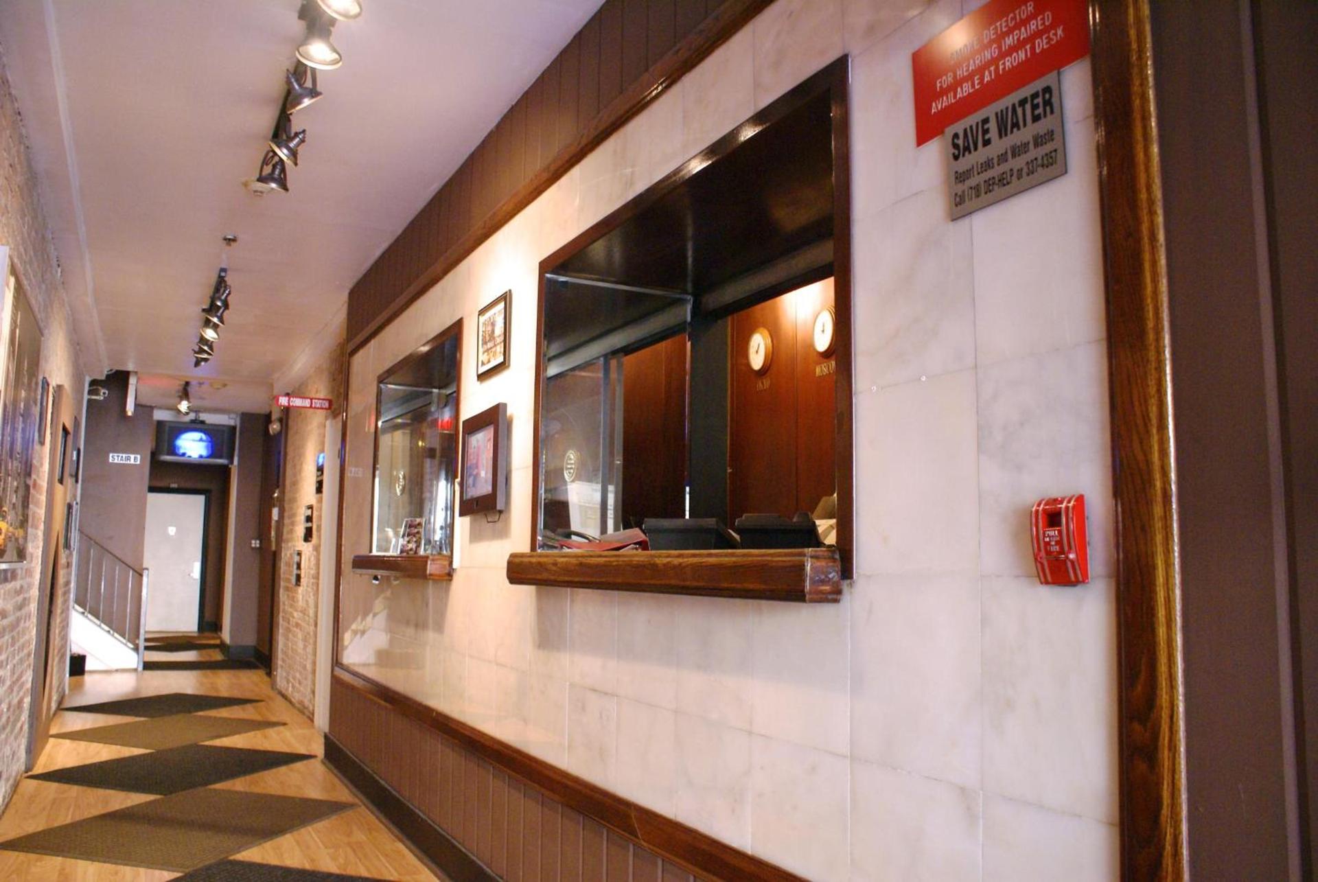 Off SoHo Suites Hotel photo 4
