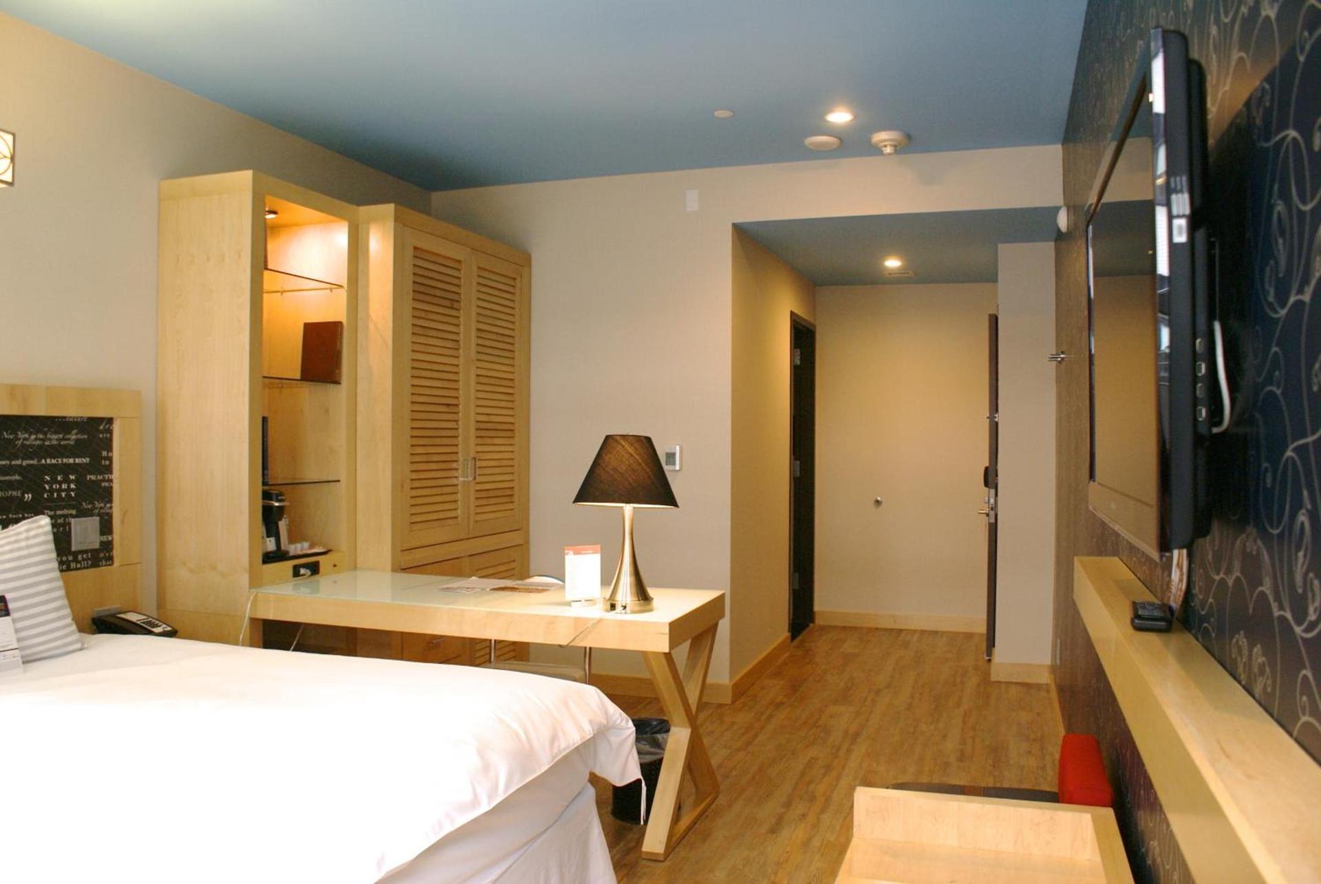 TRYP by Wyndham New York City Times Square - Midtown photo 12