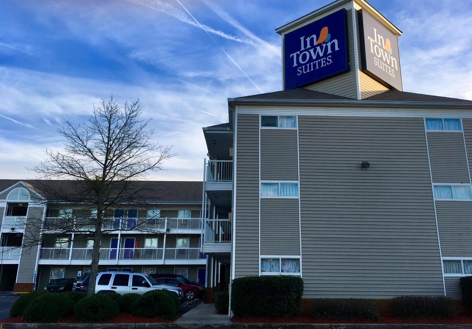 InTown Suites Extended Stay North Charleston SC - Ashley Phosphate photo 1