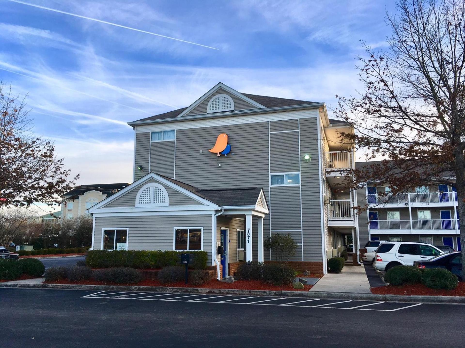 InTown Suites Extended Stay North Charleston SC - Ashley Phosphate photo 4