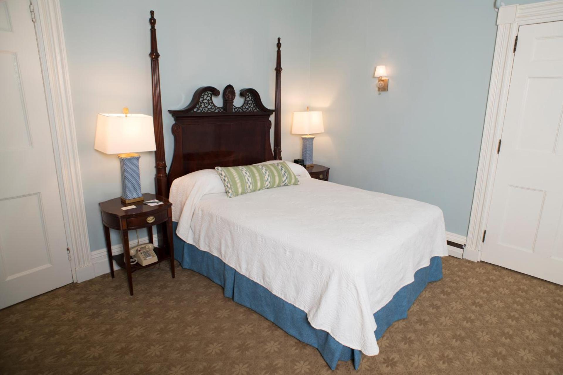 Middlebury Inn photo 27