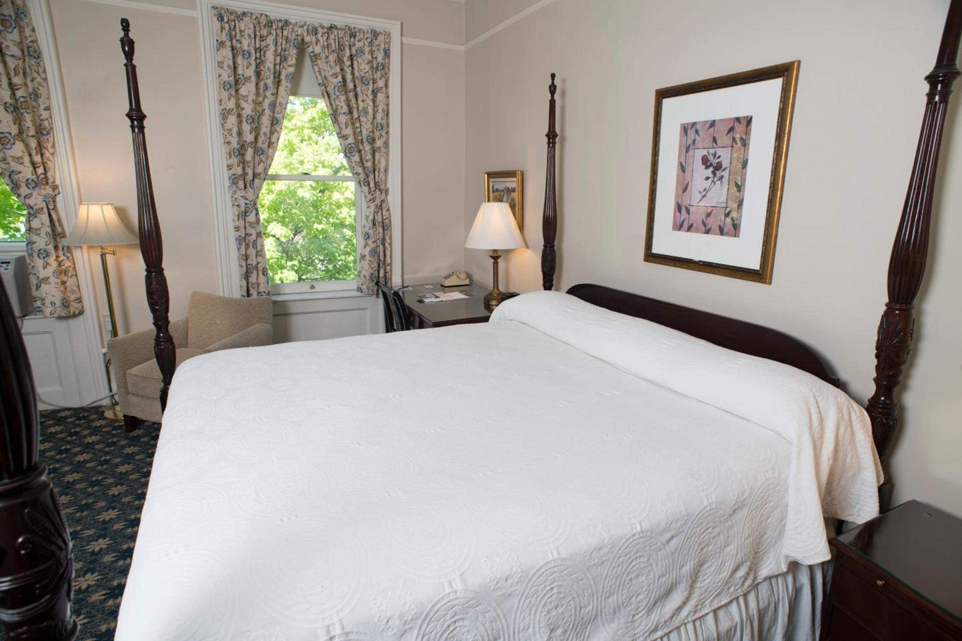 Middlebury Inn photo 30