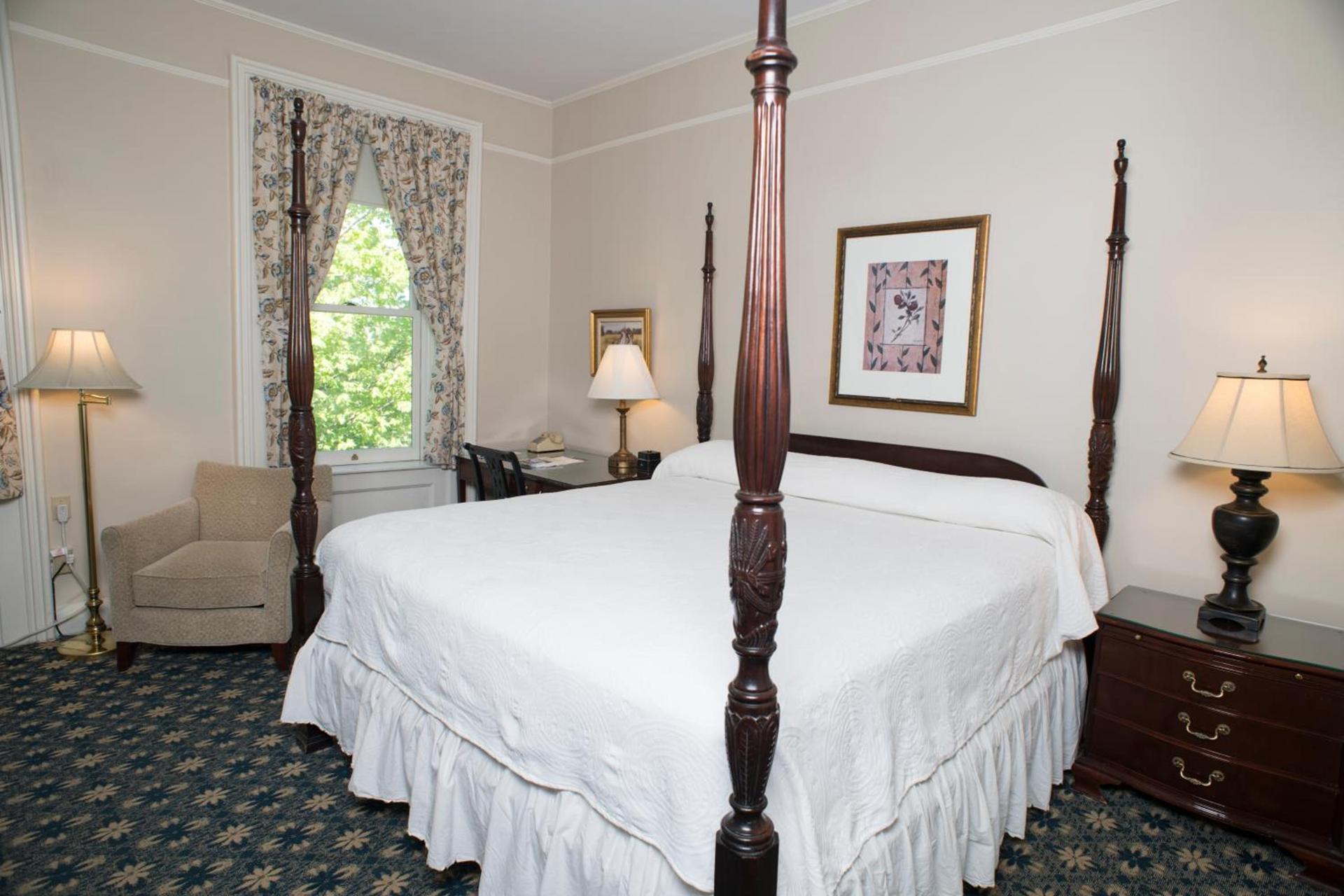 Middlebury Inn photo 31