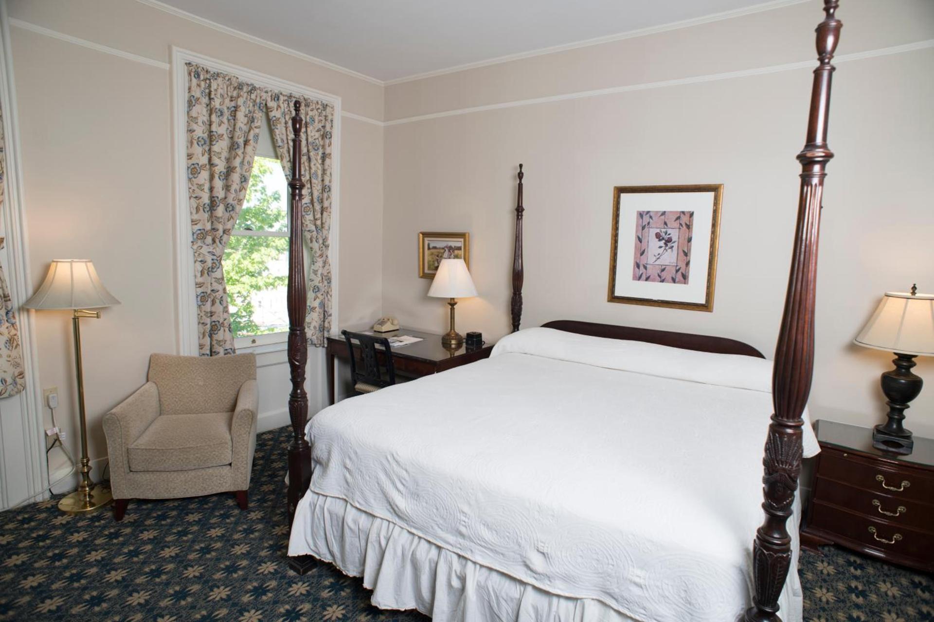 Middlebury Inn photo 32