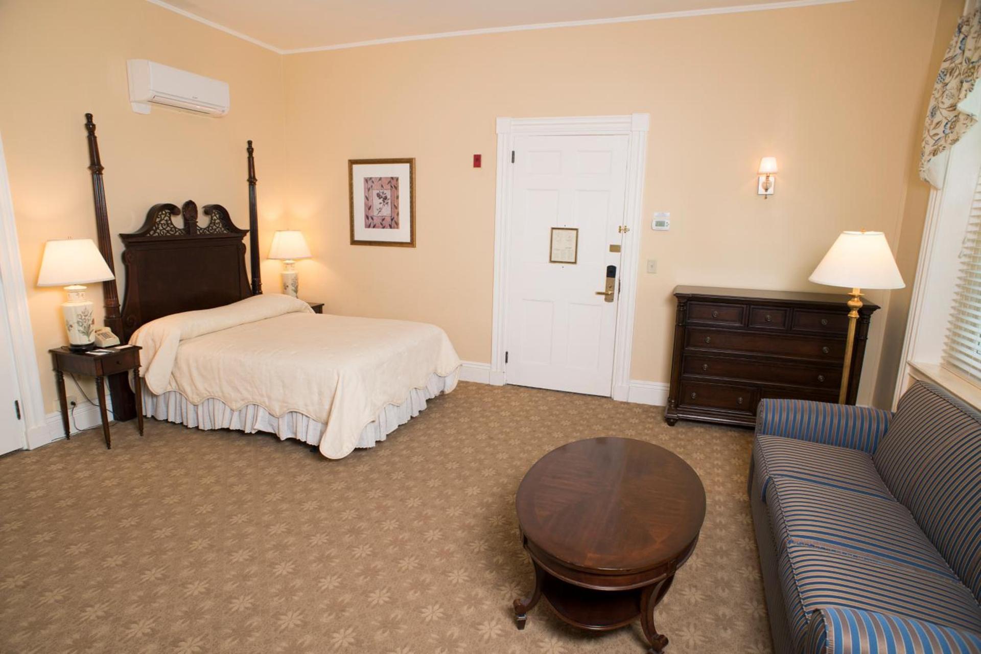 Middlebury Inn photo 23