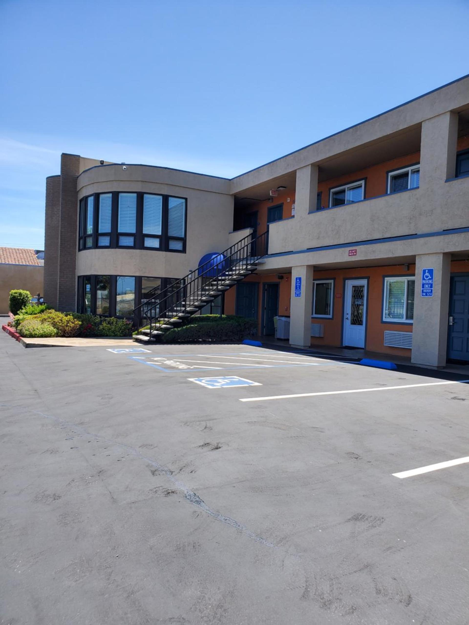 Good Living Inn photo 6