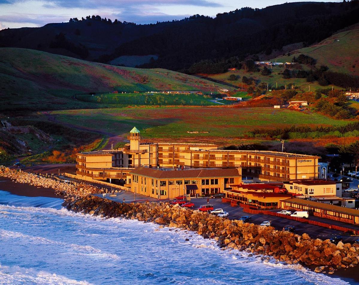 Pacifica Lighthouse Hotel Trademark Collection by Wyndham — hotel in Pacifica