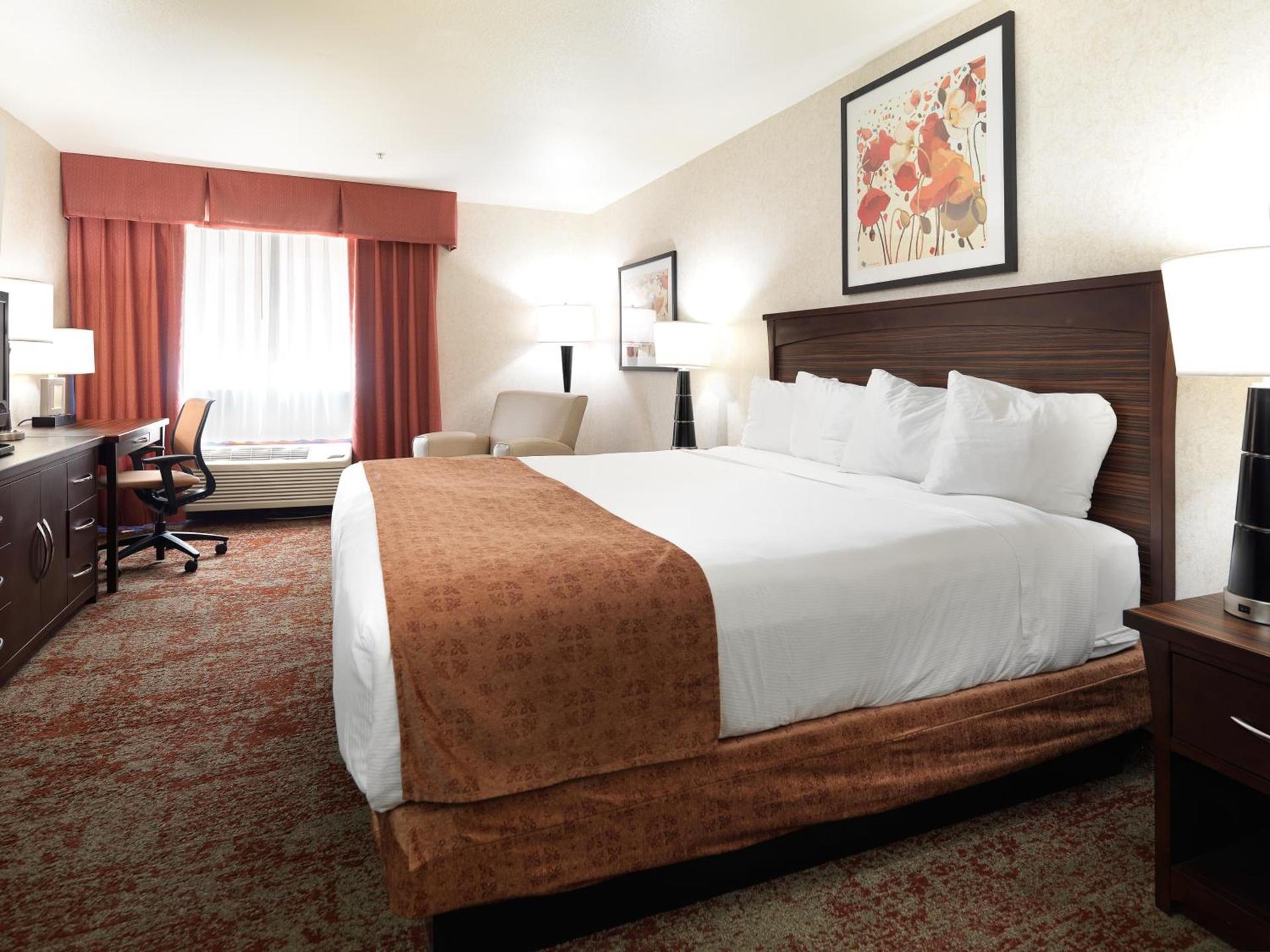 Crystal Inn Hotel & Suites - Salt Lake City photo 7