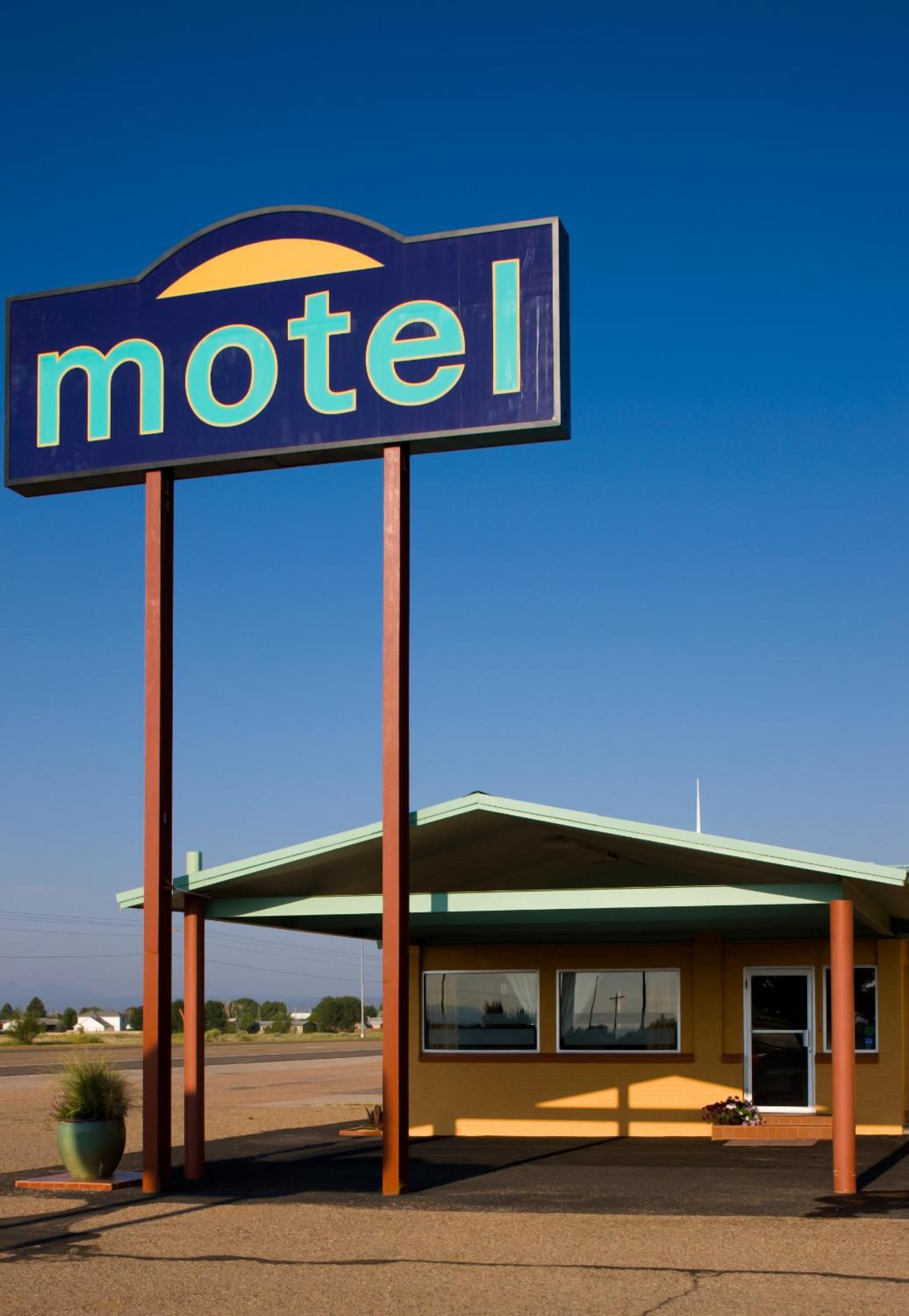 Sunset Motel Moriarty photo 7