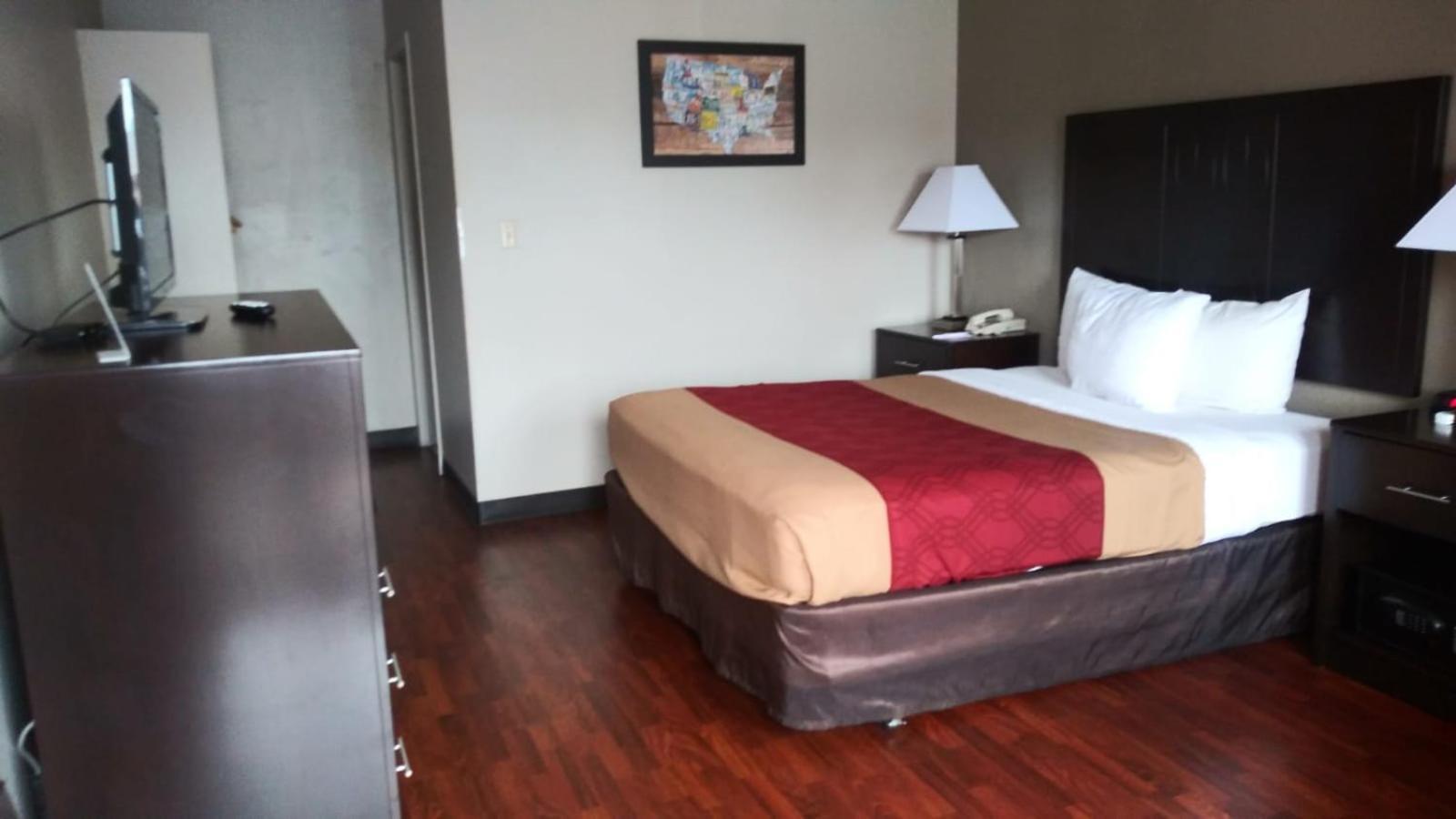 Holiday Lodge Yakima photo 5