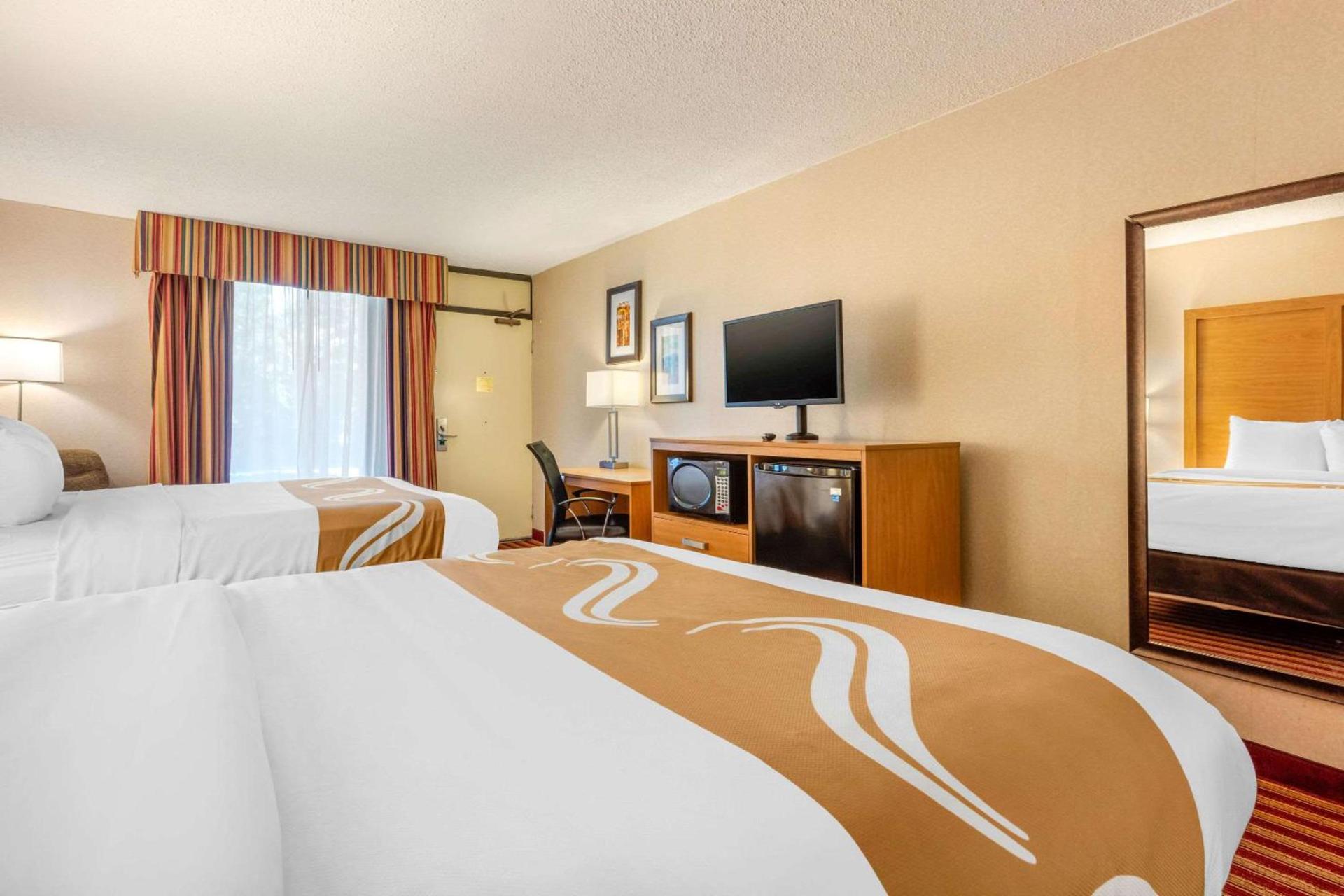 Quality Inn Exit 4 photo 65