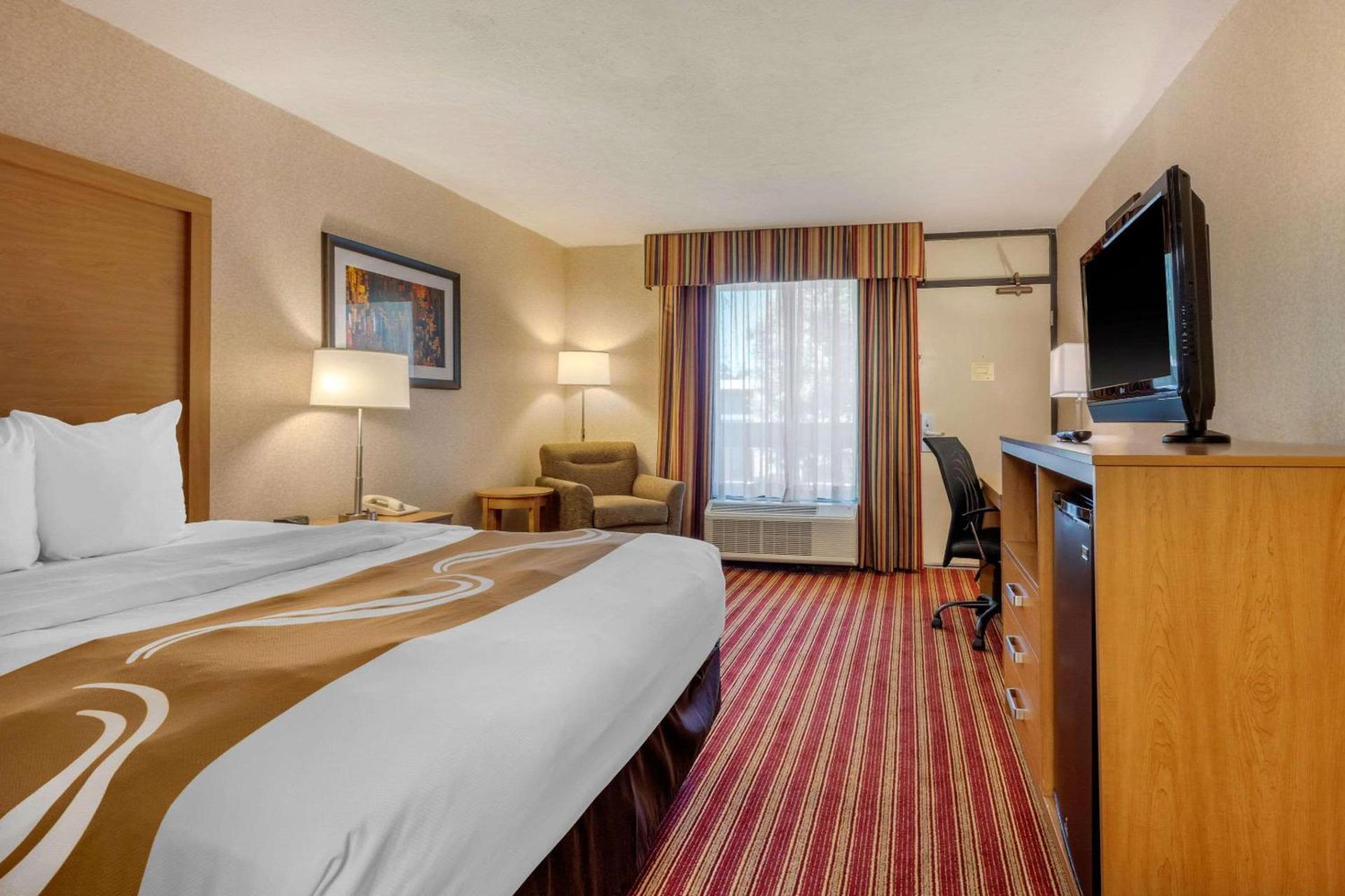 Quality Inn Exit 4 photo 57