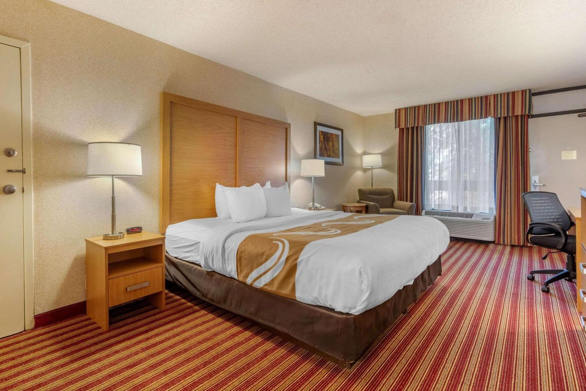 Quality Inn Exit 4 photo 50