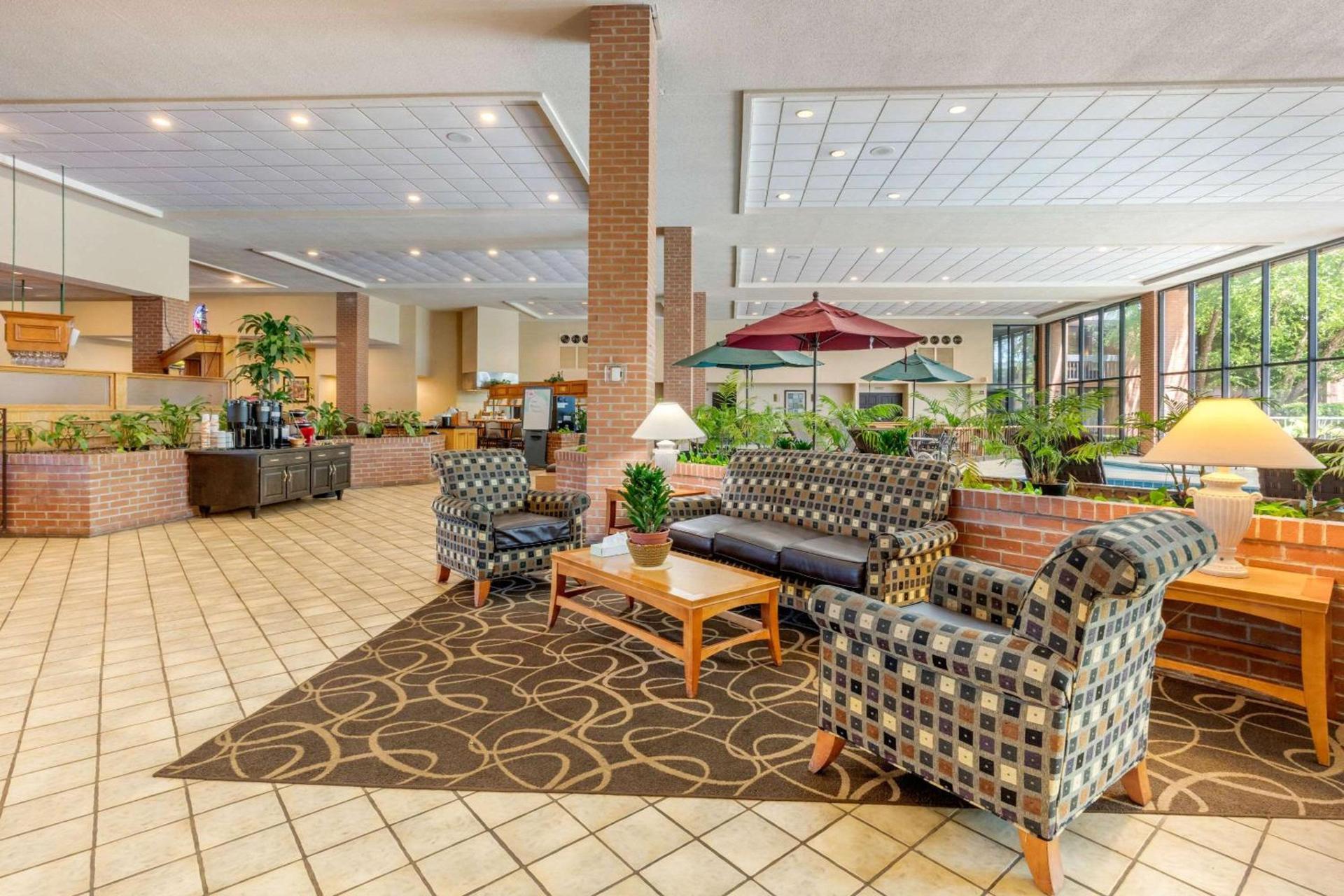Quality Inn Exit 4 photo 2