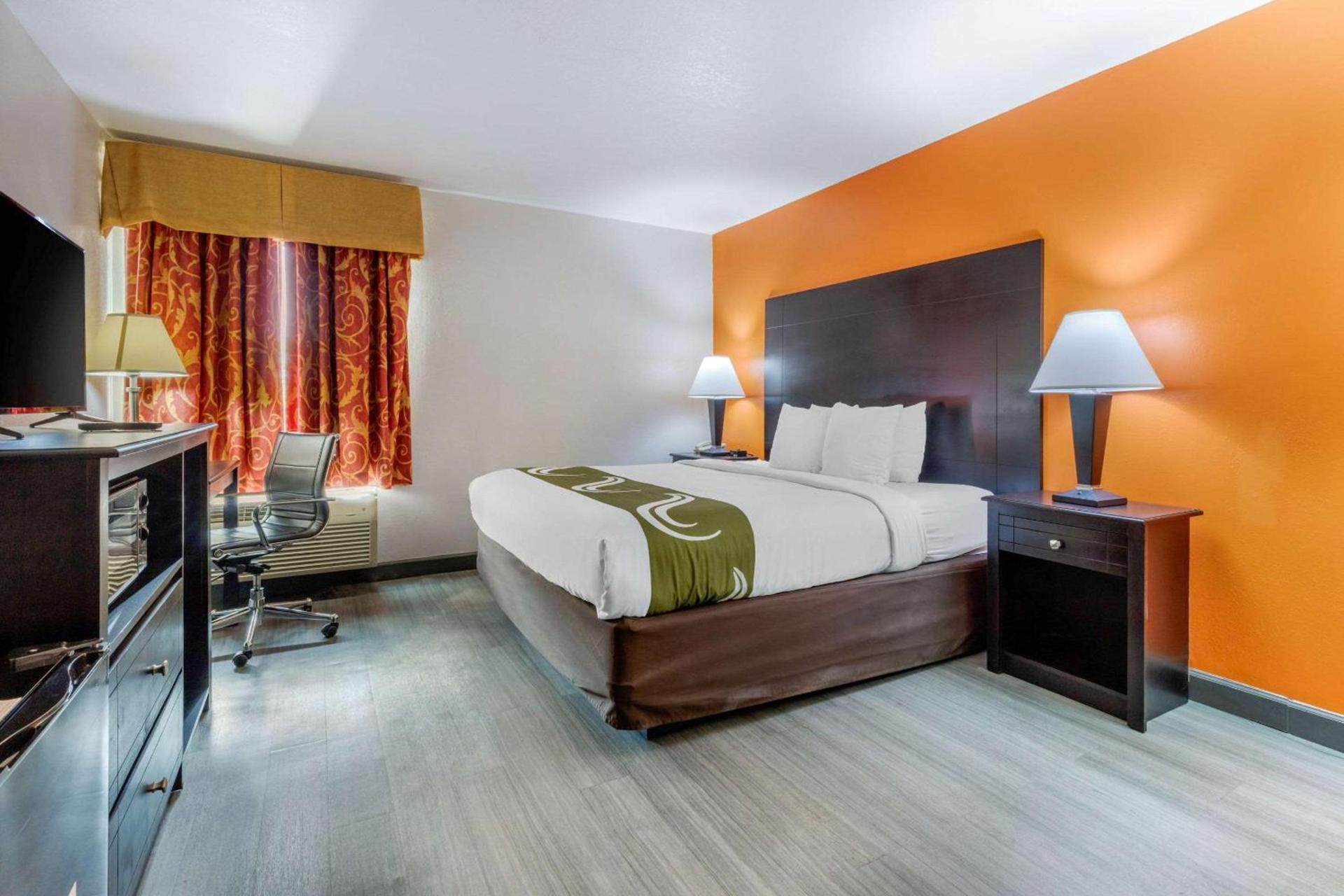 Quality Inn Auburn Campus Area I-85 photo 8