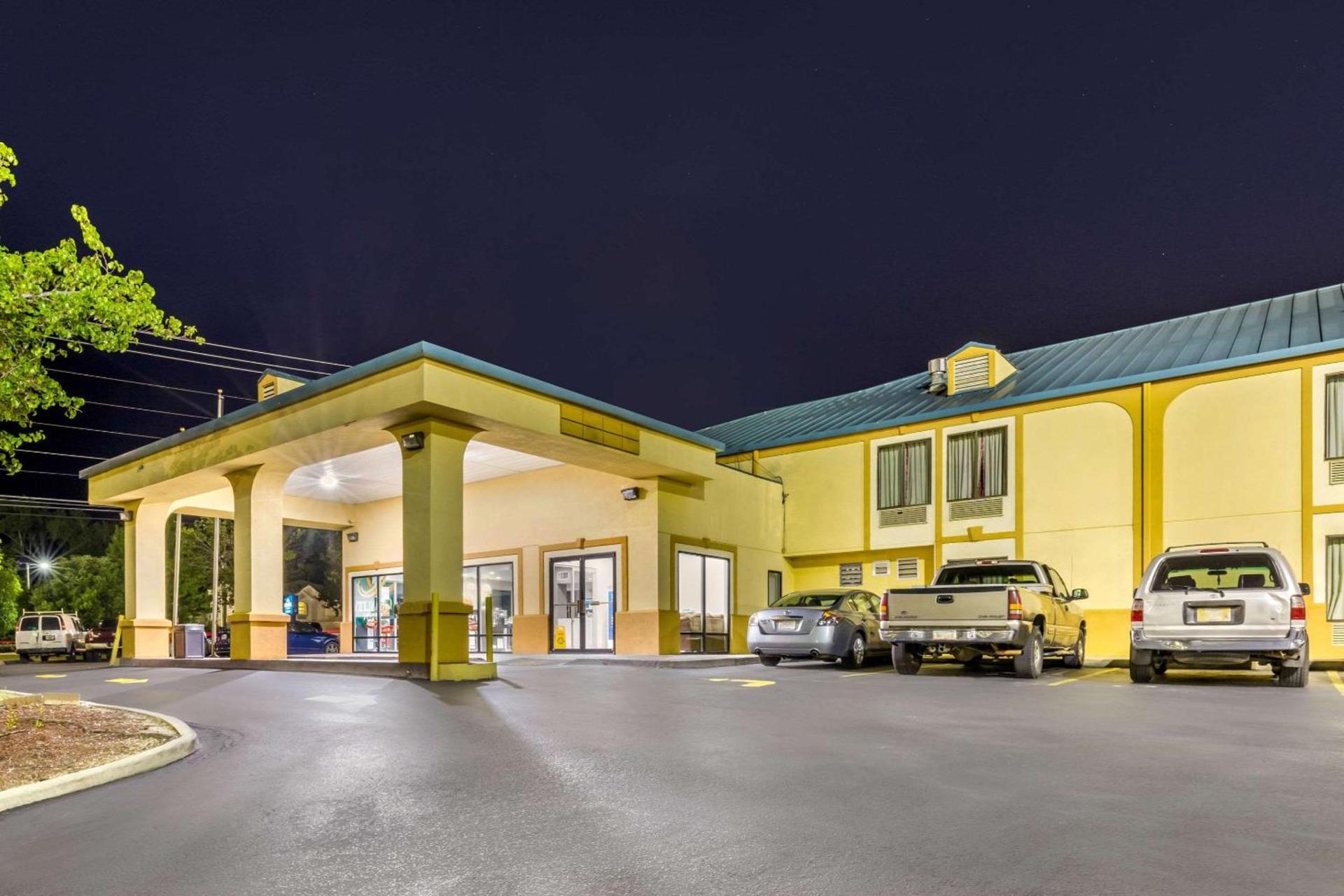 Quality Inn Auburn Campus Area I-85 photo 9