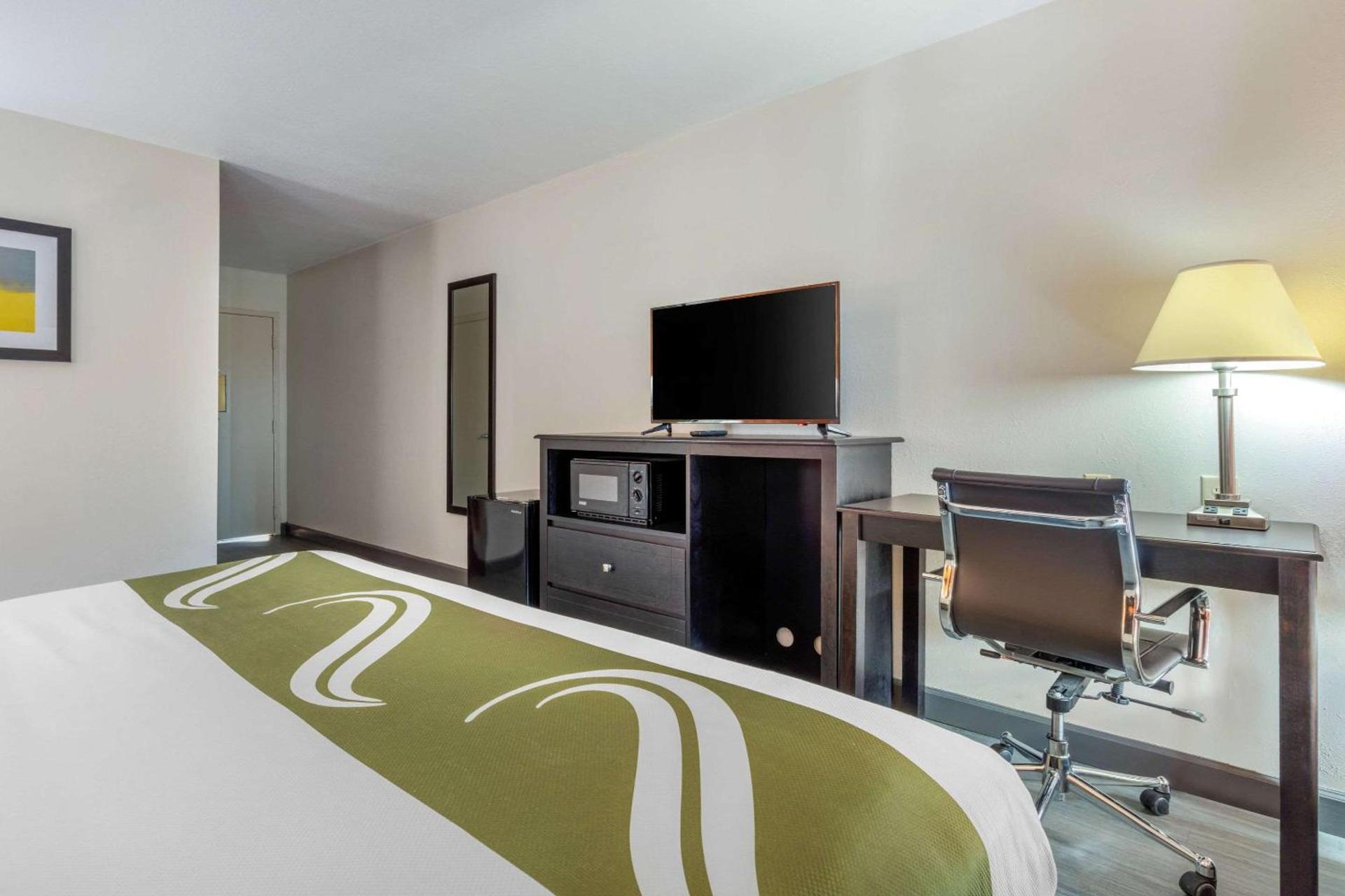 Quality Inn Auburn Campus Area I-85 photo 13