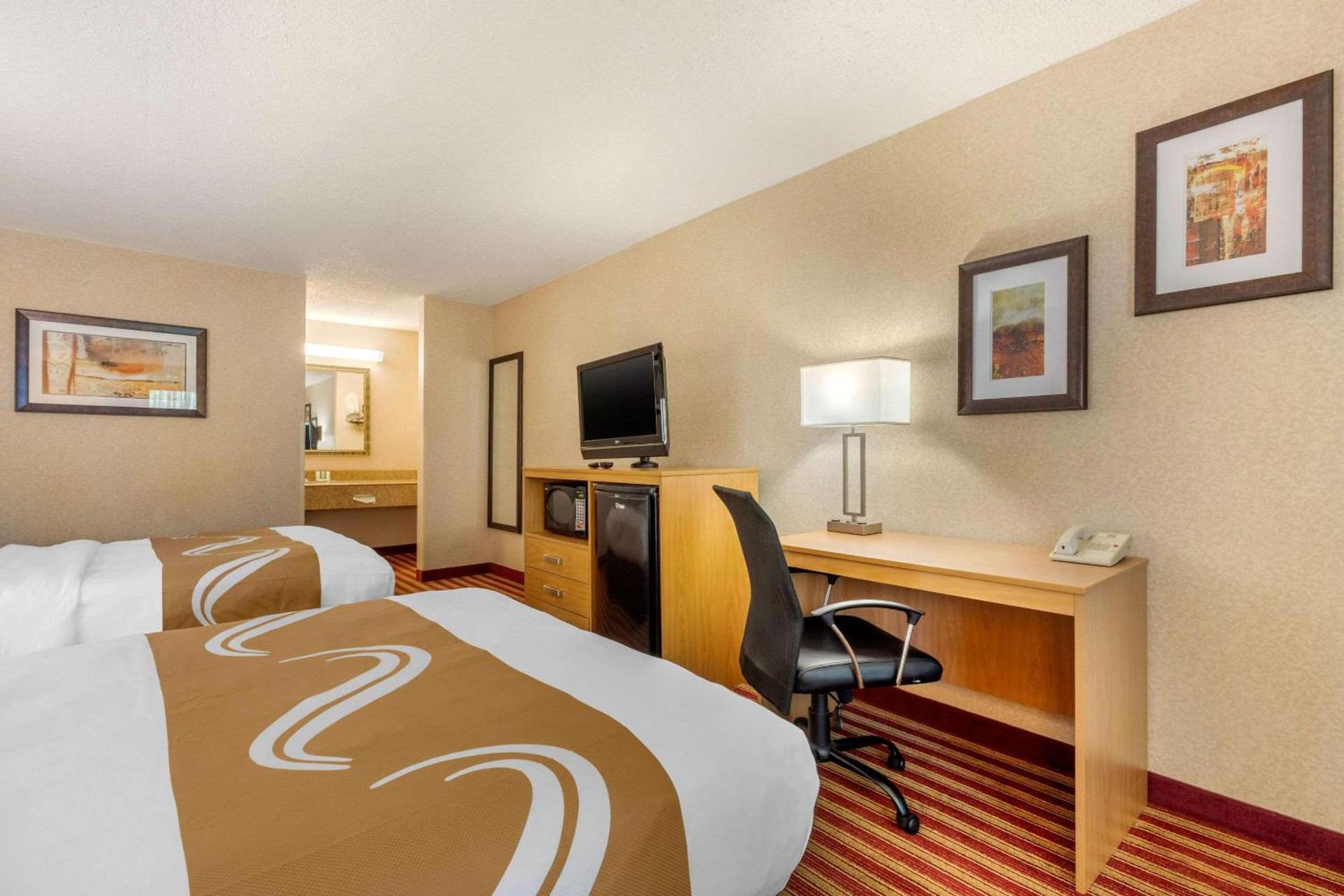 Quality Inn Exit 4 photo 24
