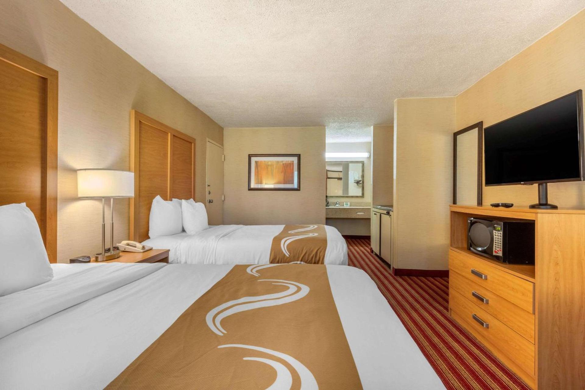 Quality Inn Exit 4 photo 25