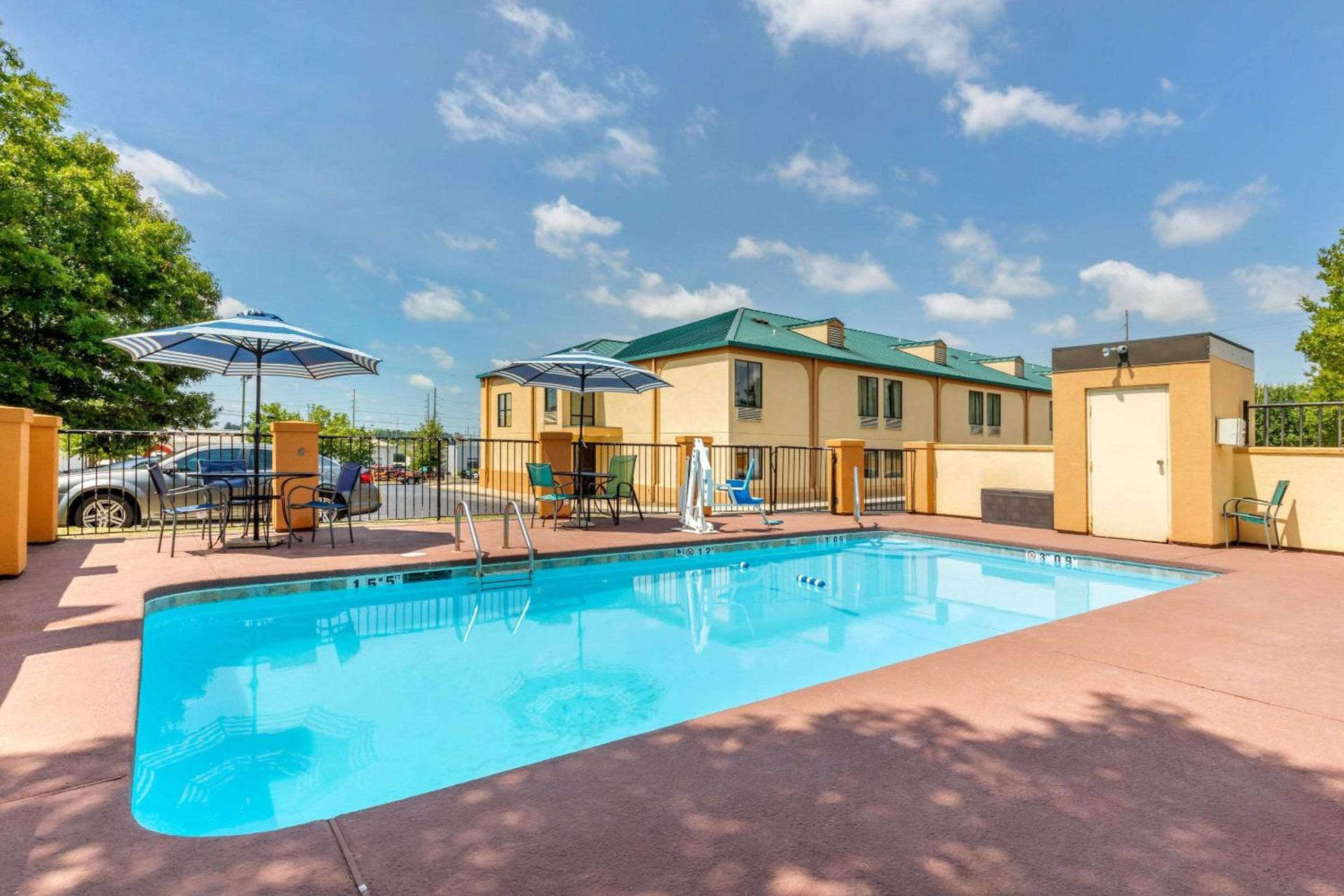 Quality Inn Auburn Campus Area I-85 photo 14