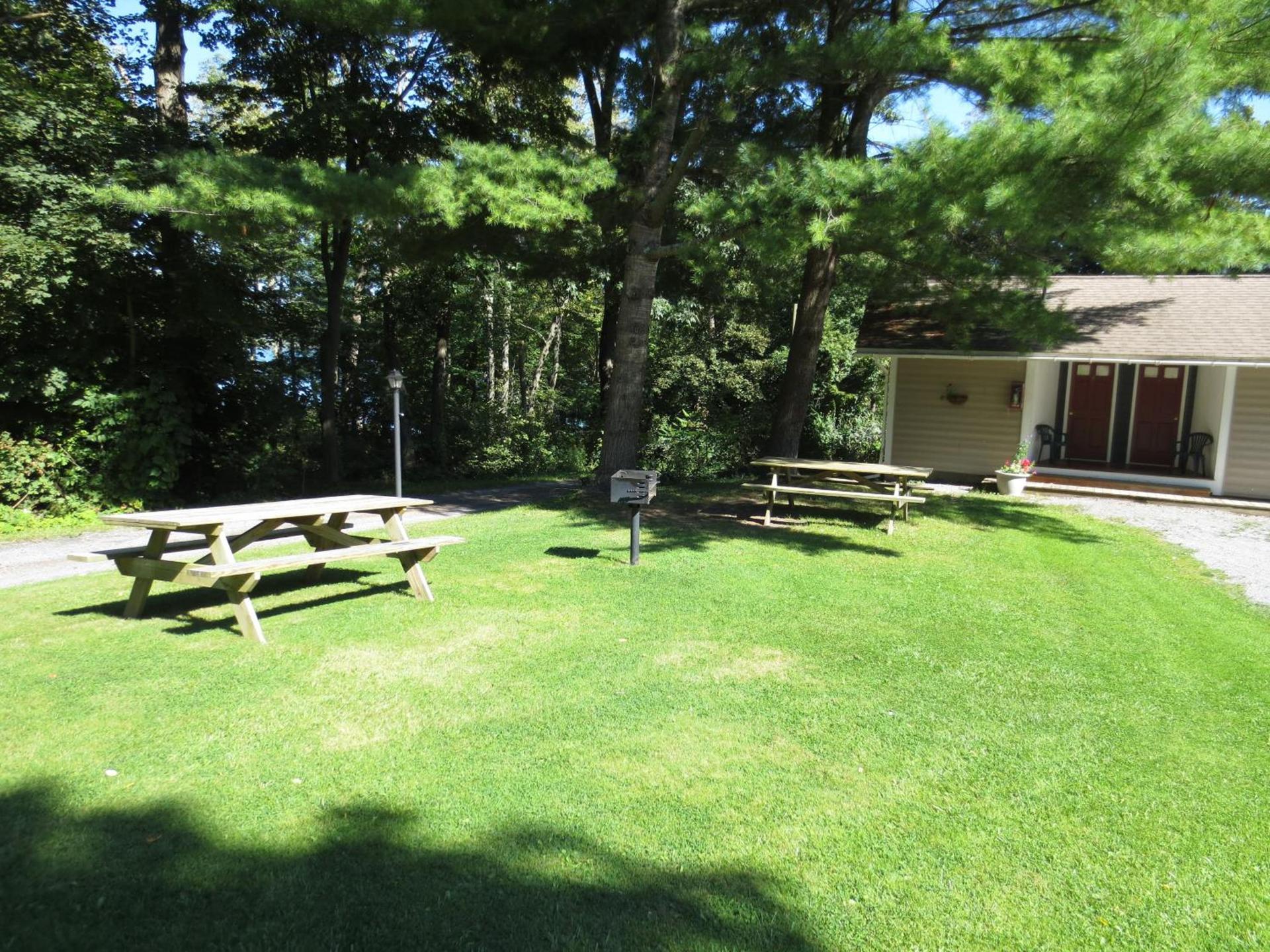 Hickory Grove Motor Inn - Cooperstown photo 10