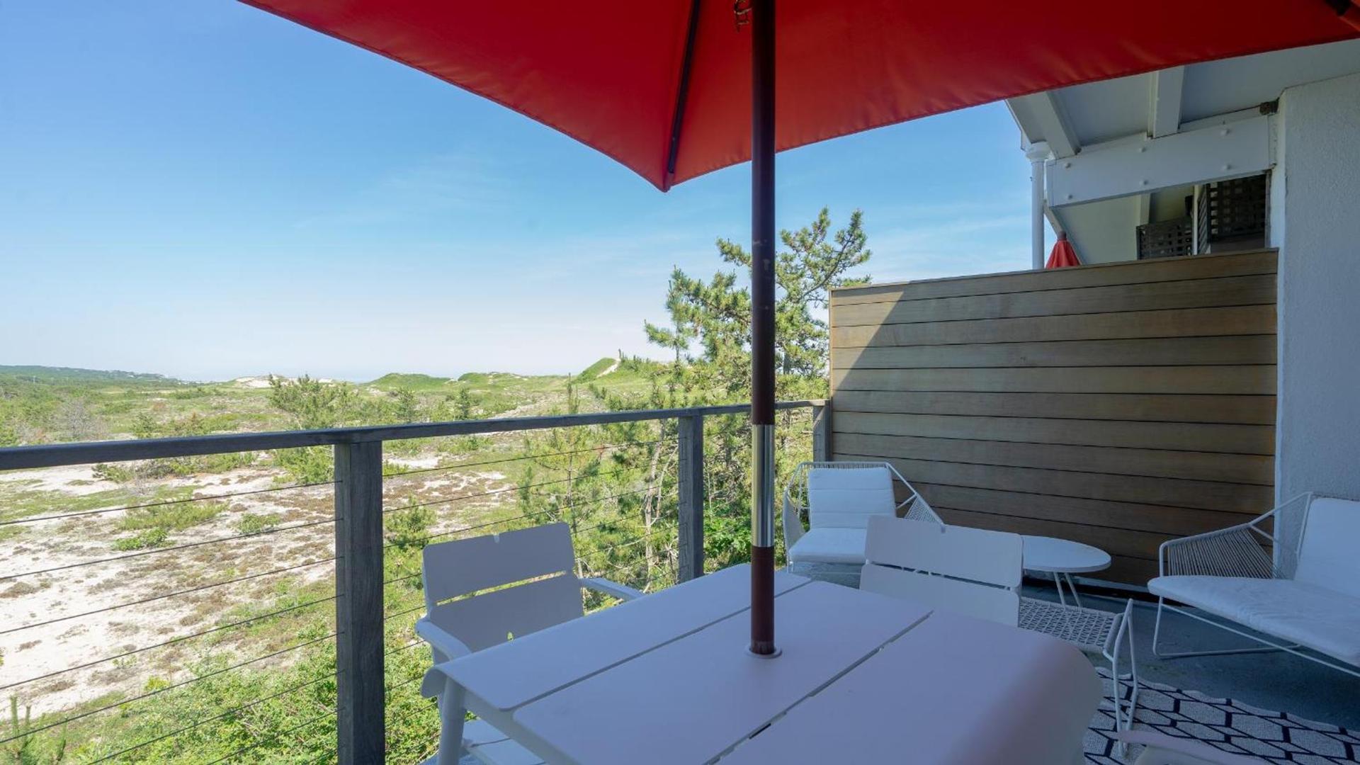 Driftwood Resort on the Ocean photo 4