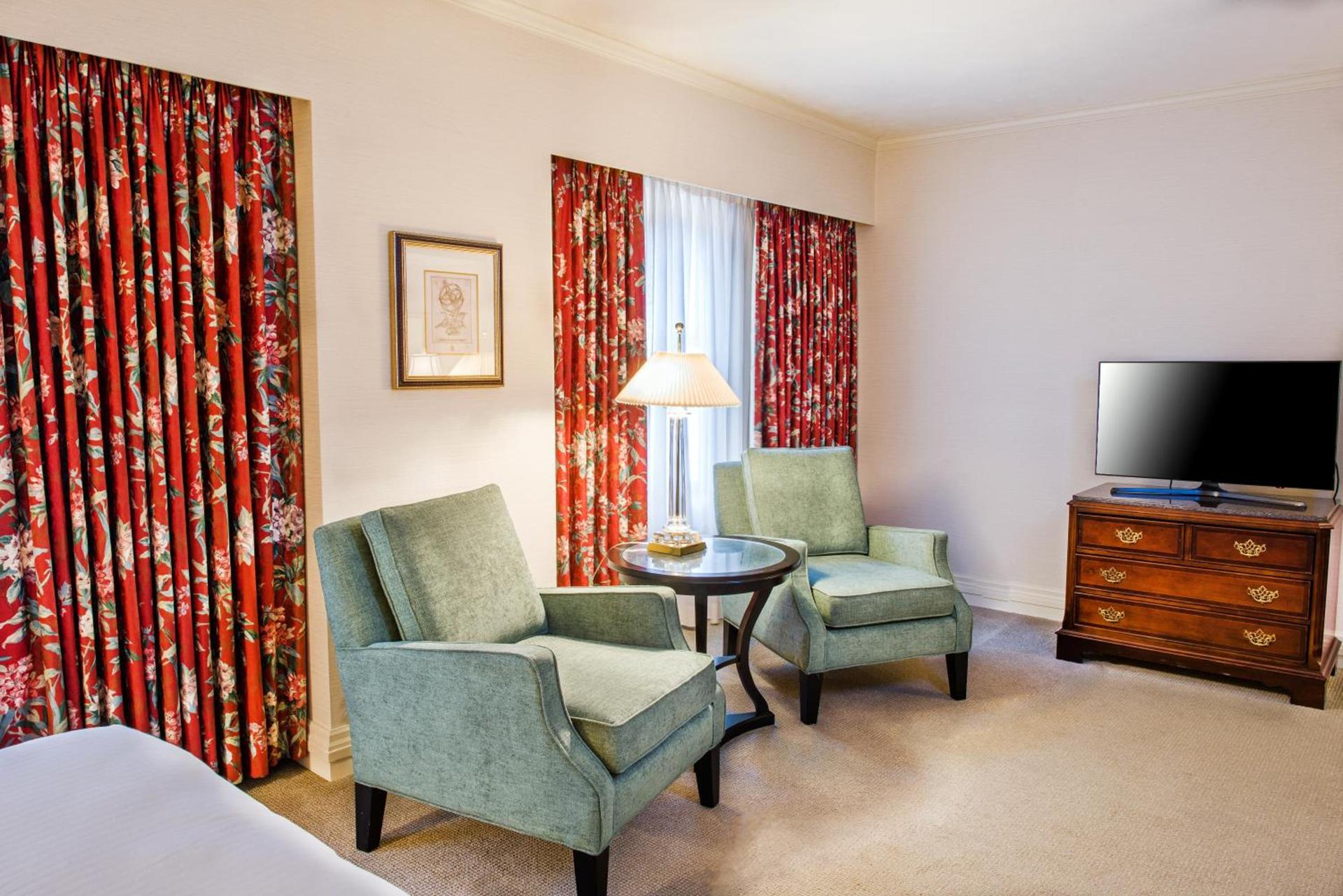 Mayflower Park Hotel photo 6
