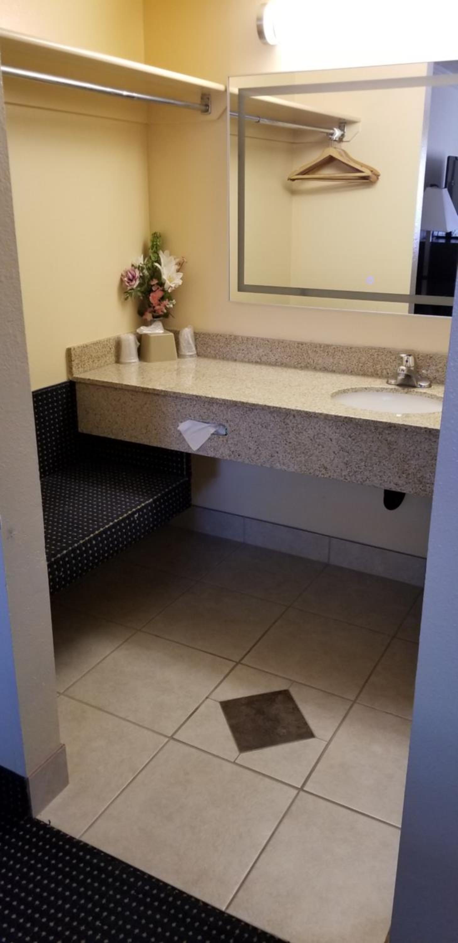 Days Inn by Wyndham Winnemucca photo 51