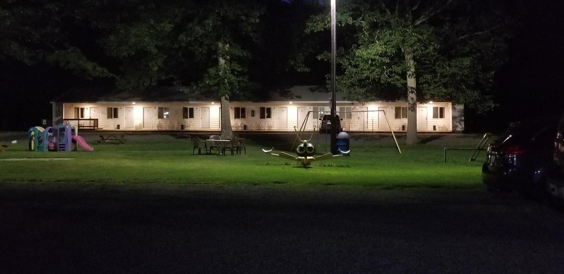Red Ranch Inn photo 48
